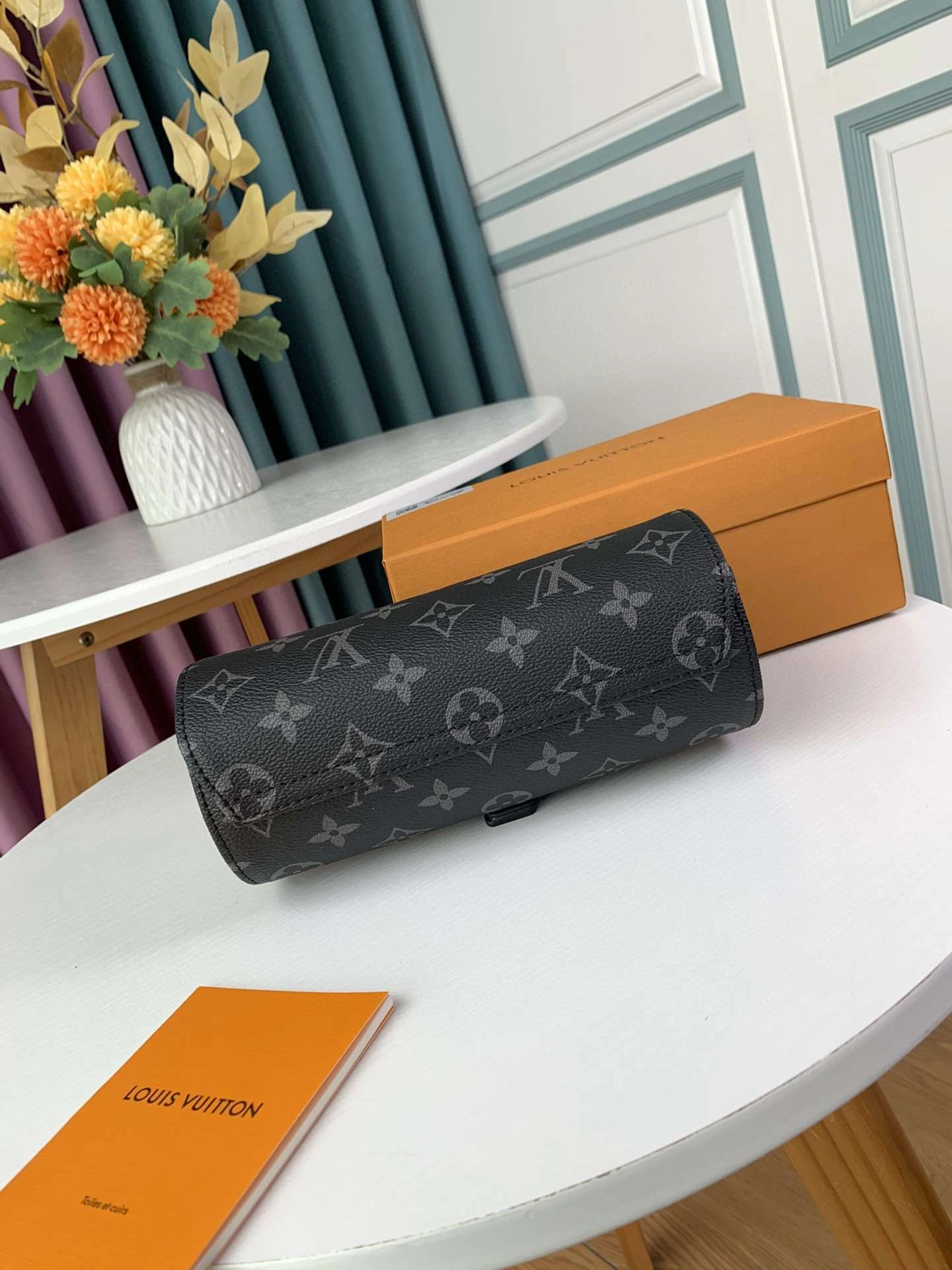 &MOMO-- M43385 cowhide item : A-B340G3137