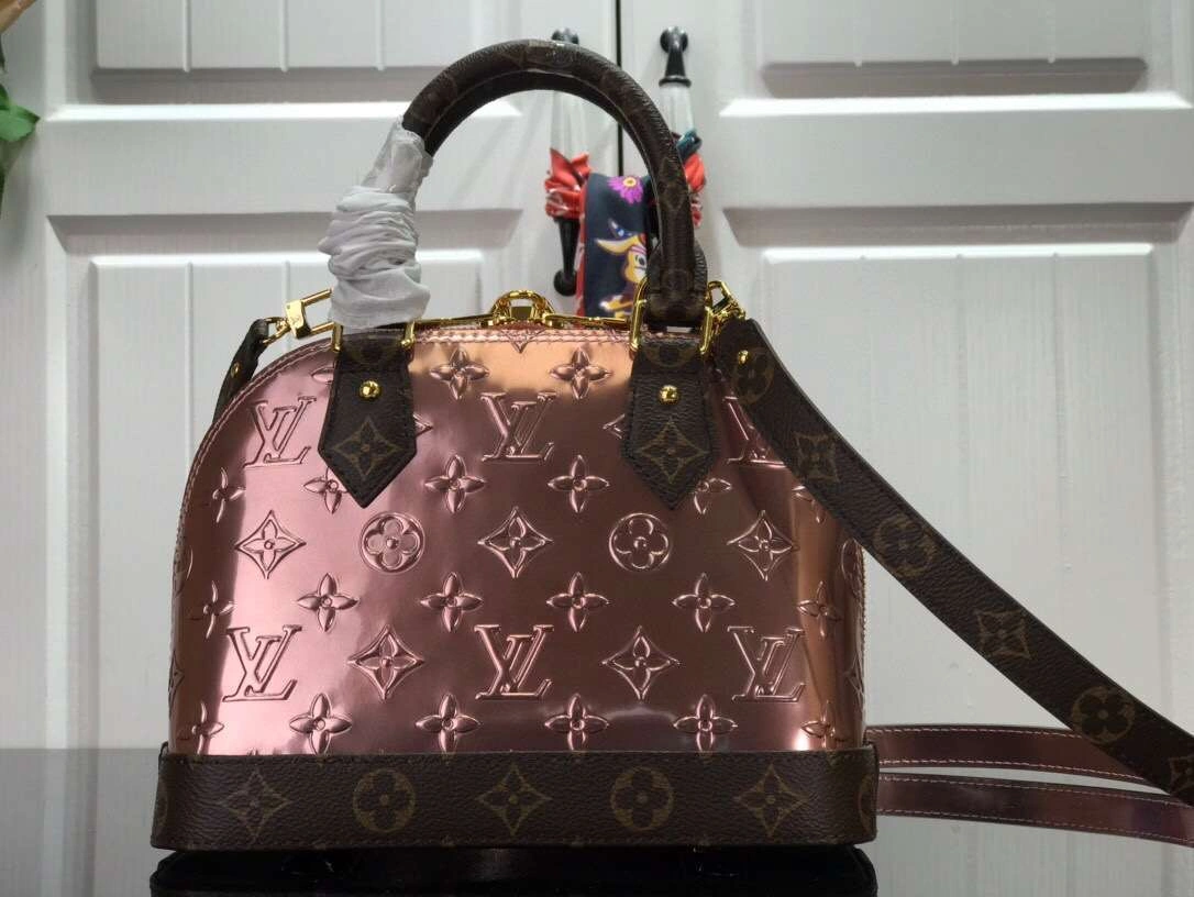 *MOMO-- M44389M91606 item :174B65E0716