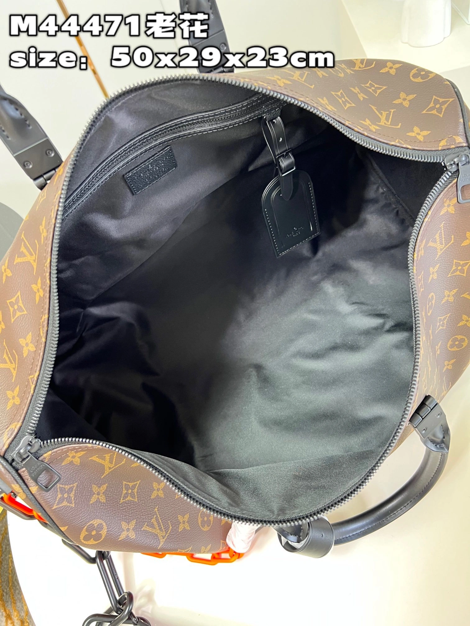 MOMO-- M44471 item：C-B479F0273R