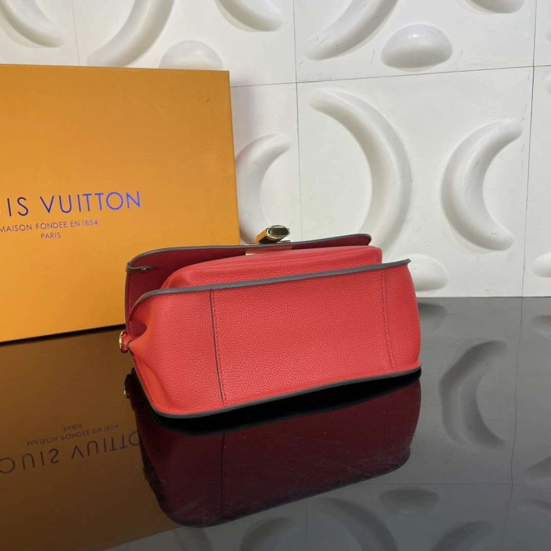*MOMO-- M44548 Calfskin item : A-B00G3024