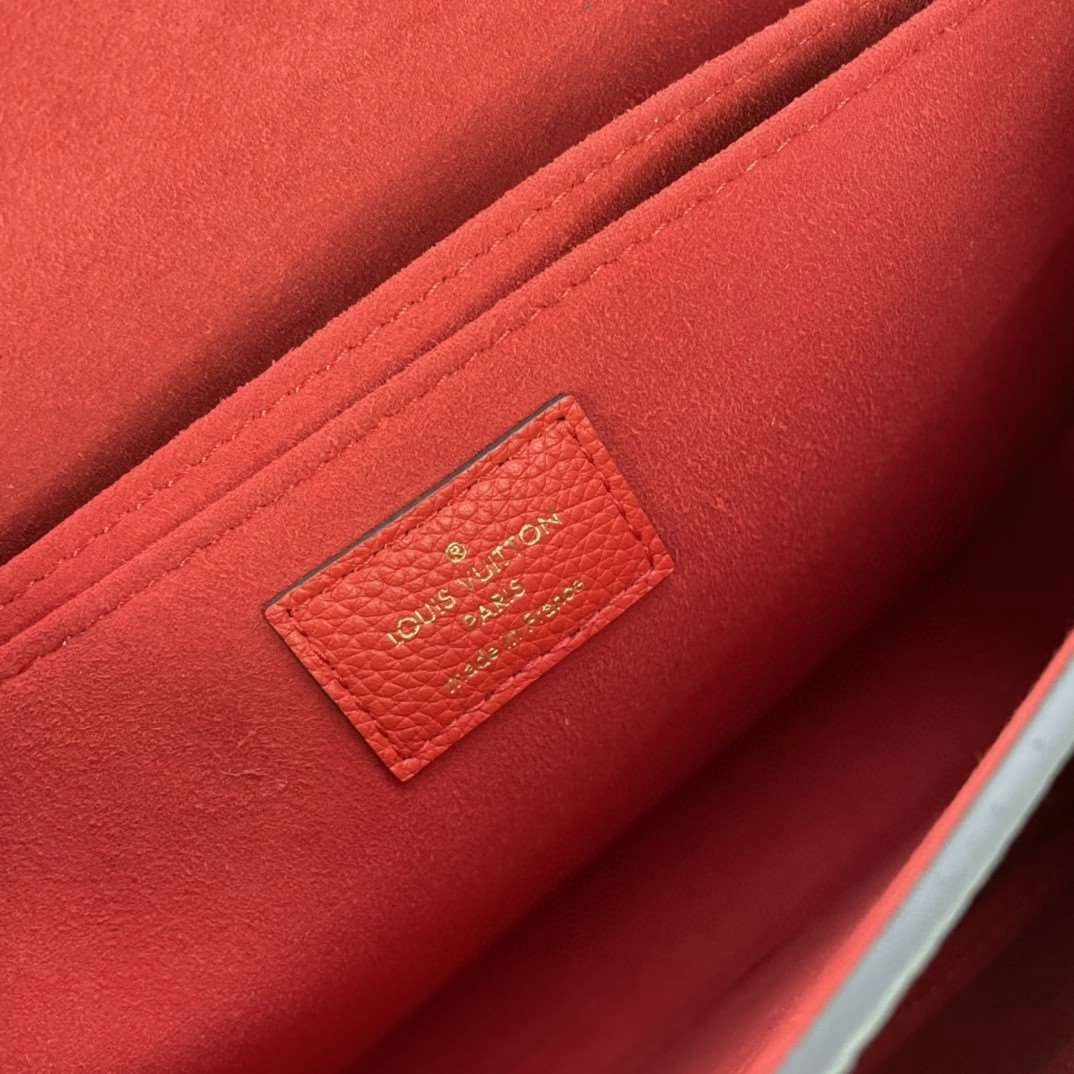 *MOMO-- M44548 Calfskin item : A-B00G3024