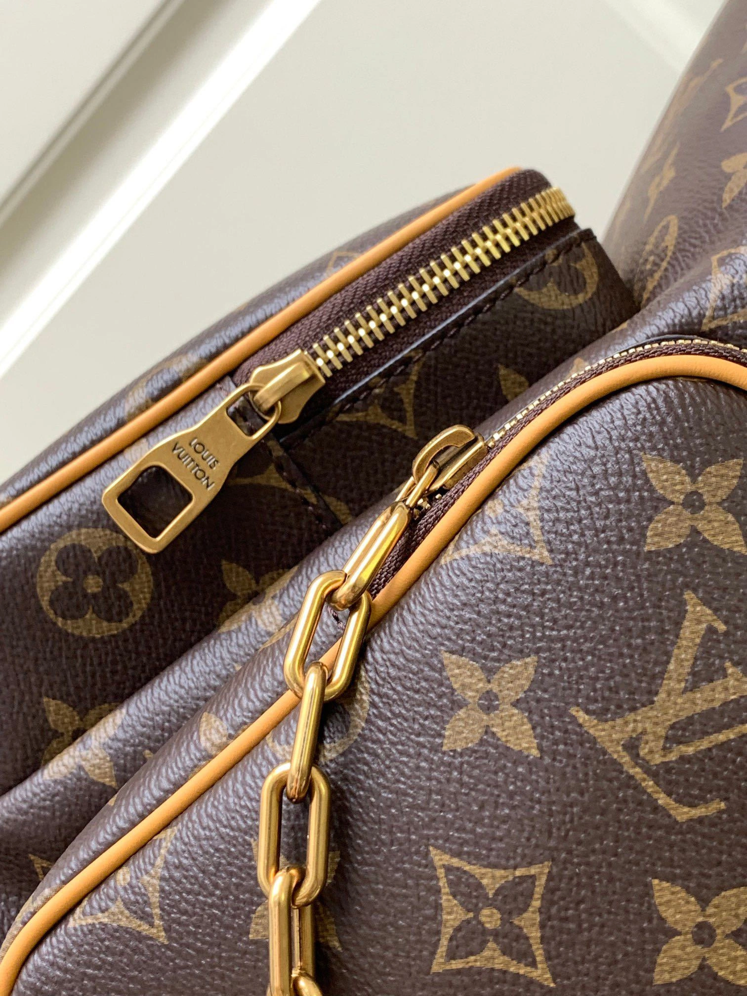 MOMO-- M44658 item：C-B479F0206R