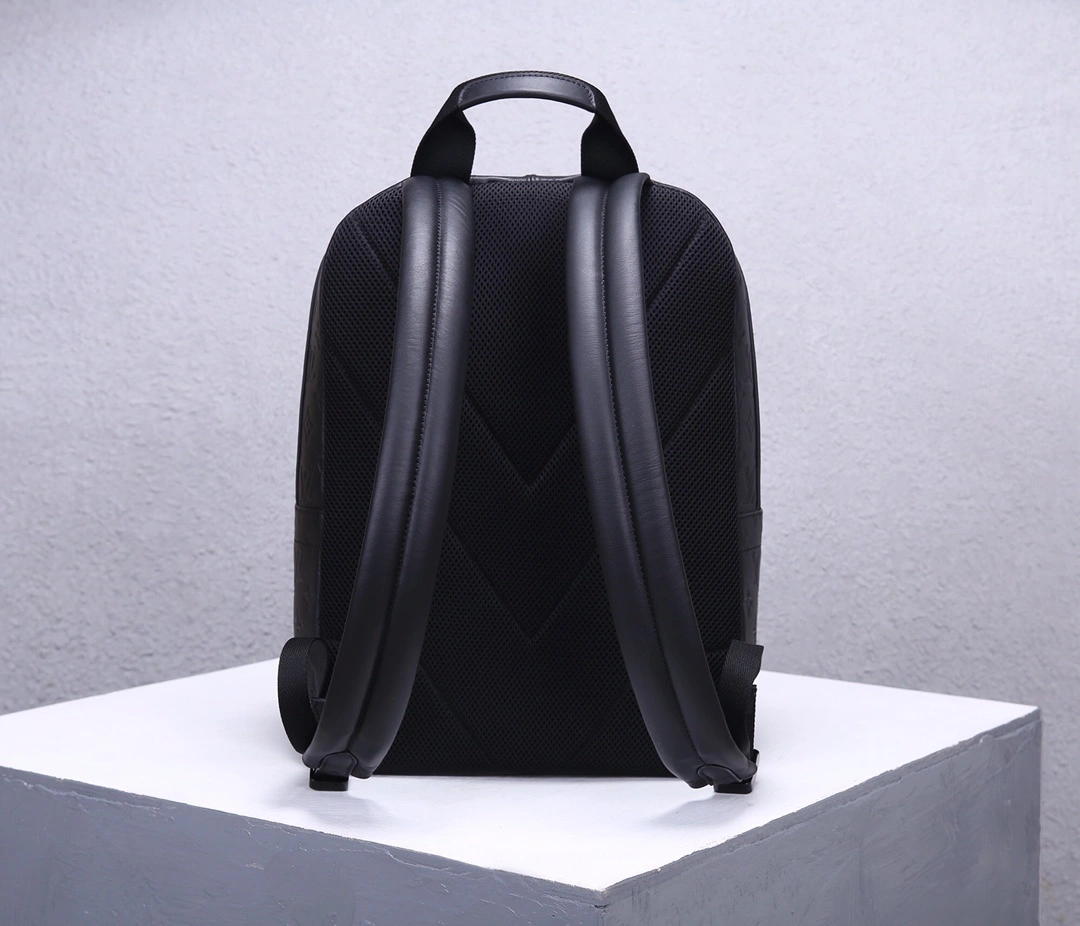 MOMO-- M44727 item：C-B000F0107R