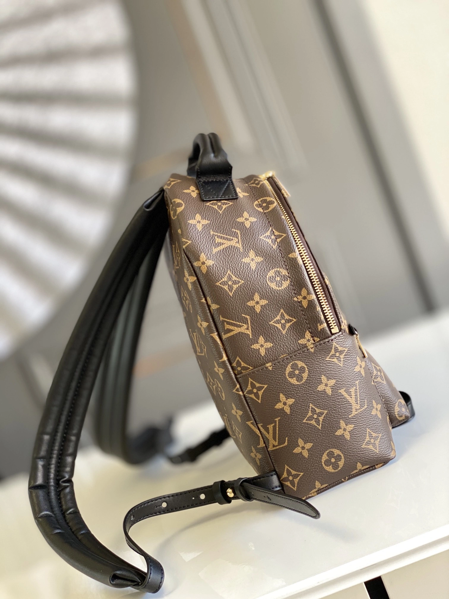 MOMO-- M44871 item：C-B116F0210R