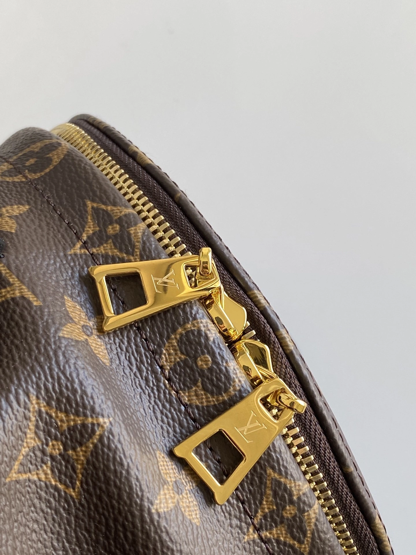 MOMO-- M44871 item：C-B116F0210R