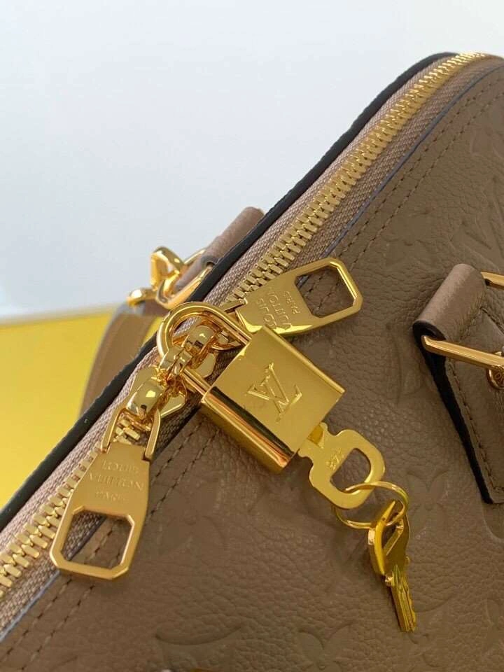*MOMO---M44885 item : A-B106H0234
