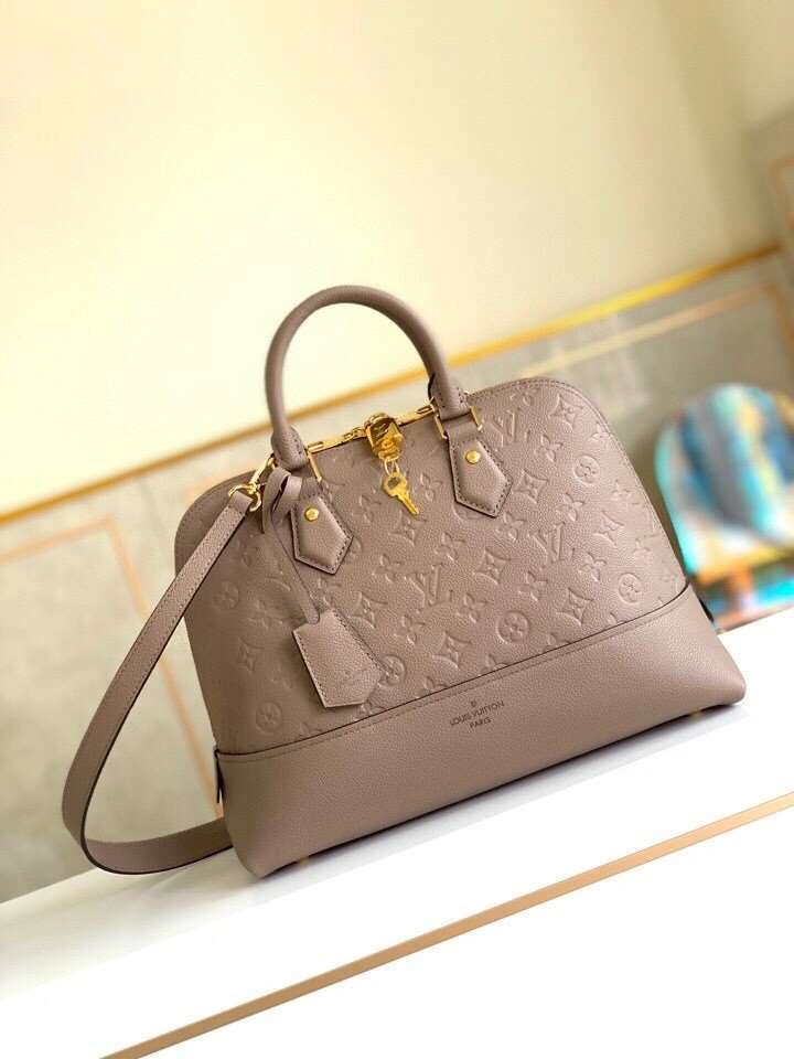 *MOMO---M44885 item : A-B106H0234