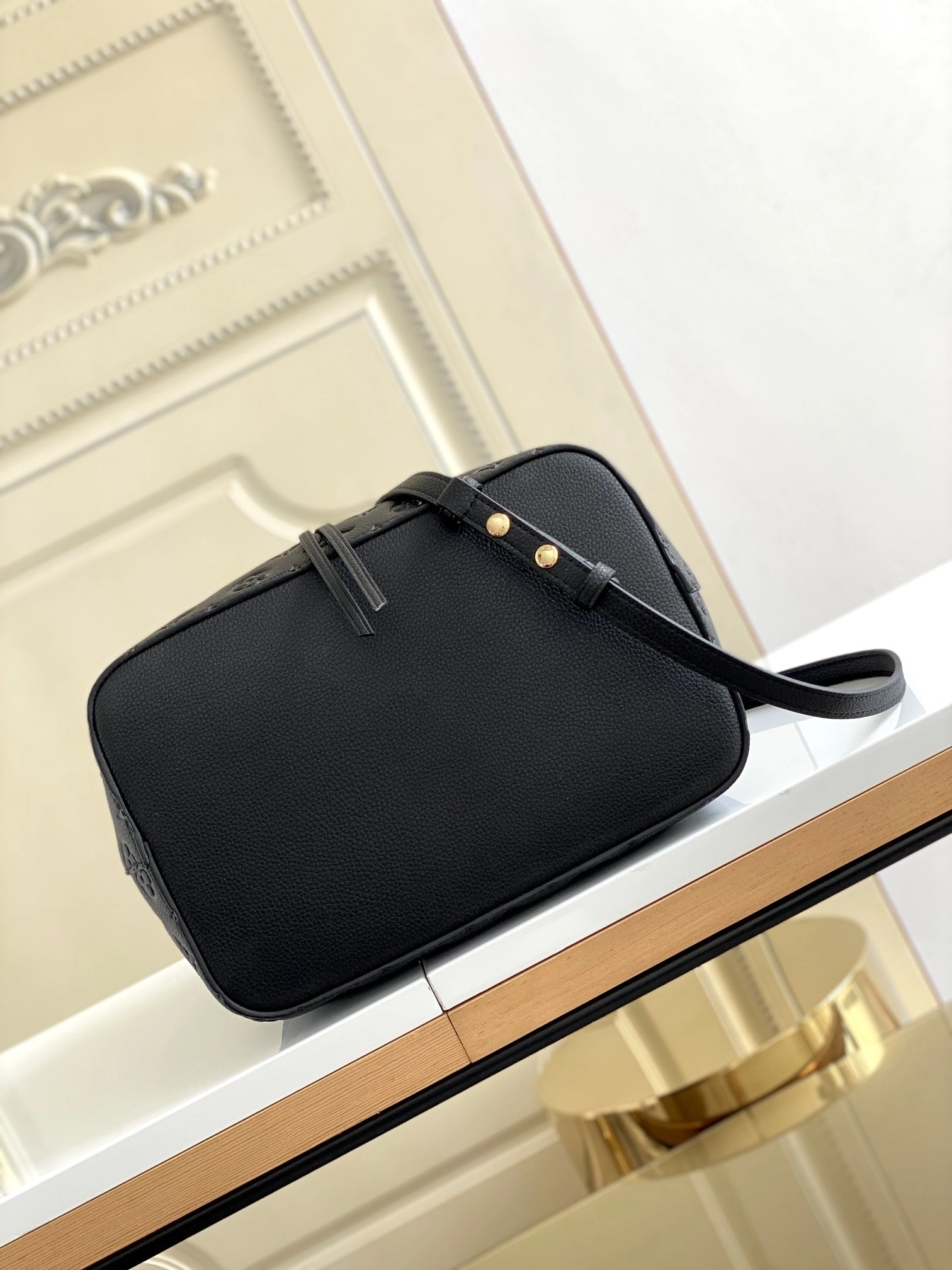&MOMO-- M45256 item：C-B000F0223R