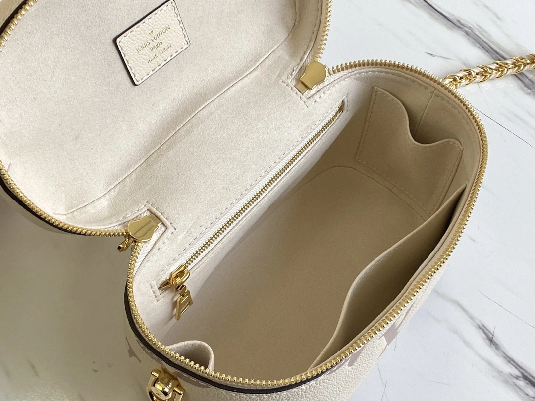 MOMO-- M45599 item : A-B00H0301