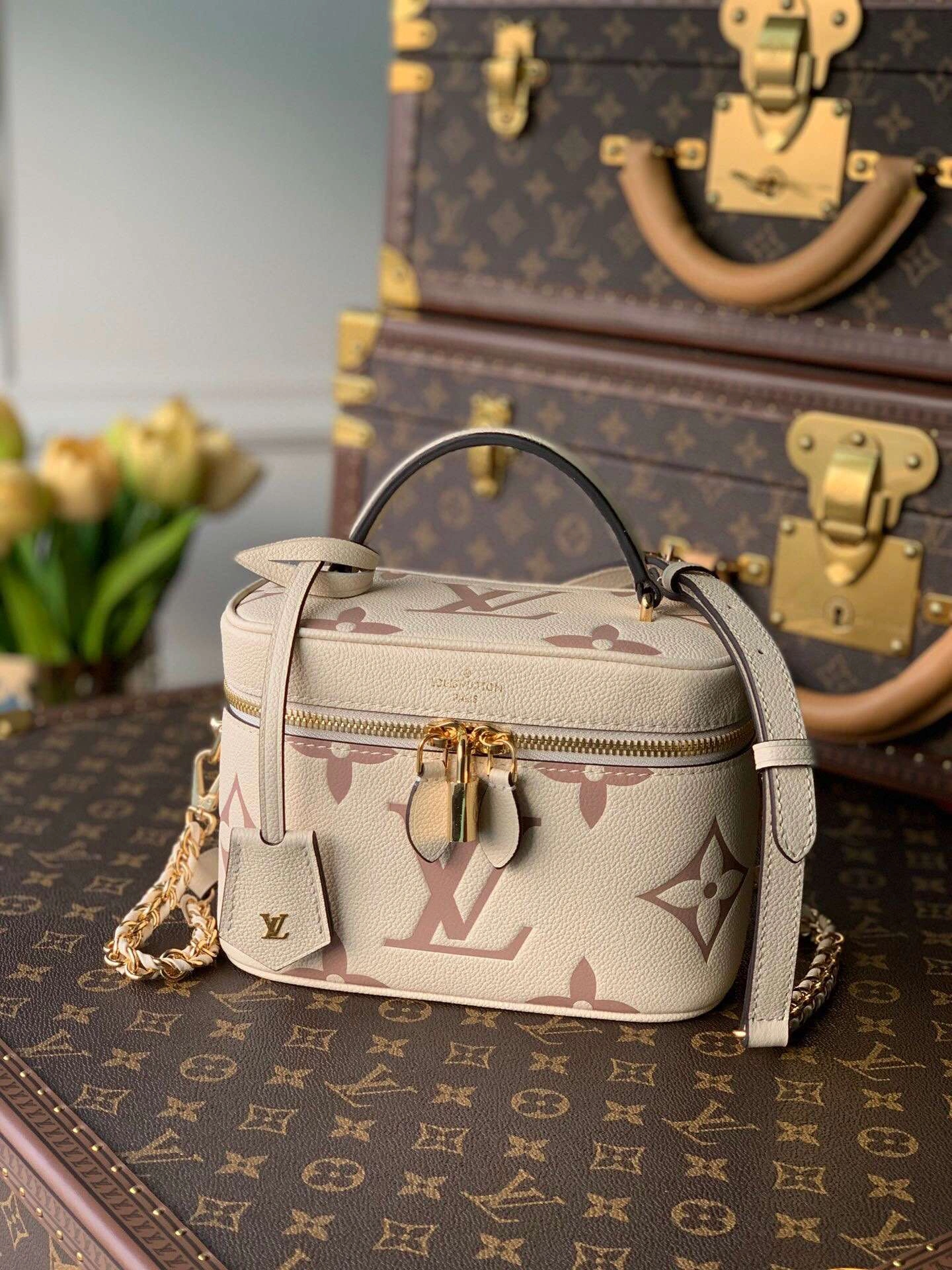 MOMO-- M45599 item: 182B88D0604