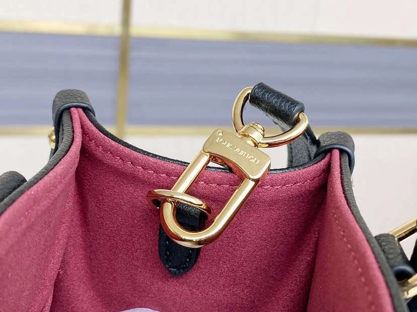 *MOMO-- M45659 cowhide item : A-B330G2830