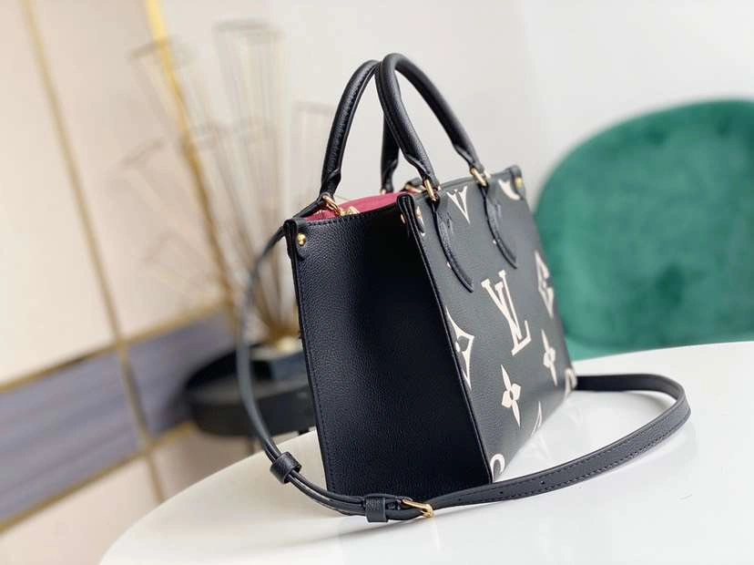 *MOMO-- M45659 cowhide item : A-B330G2830
