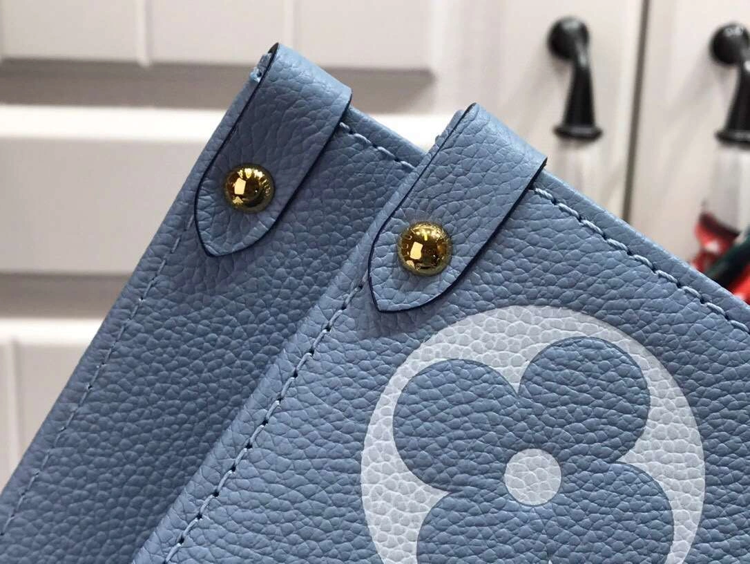 *MOMO---M45718 item :174B95E1920