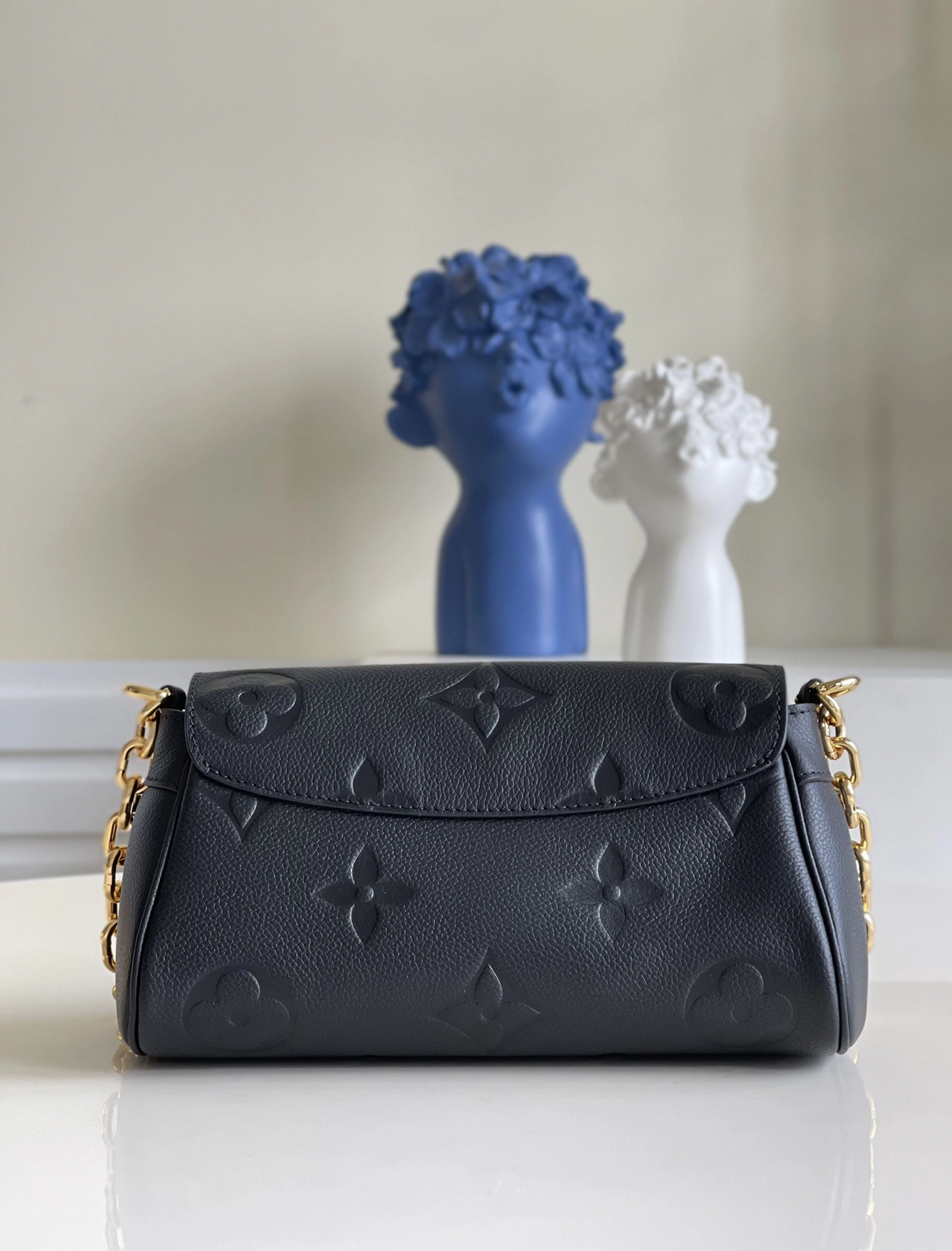 MOMO-- M45813 item：C-B063H1703R