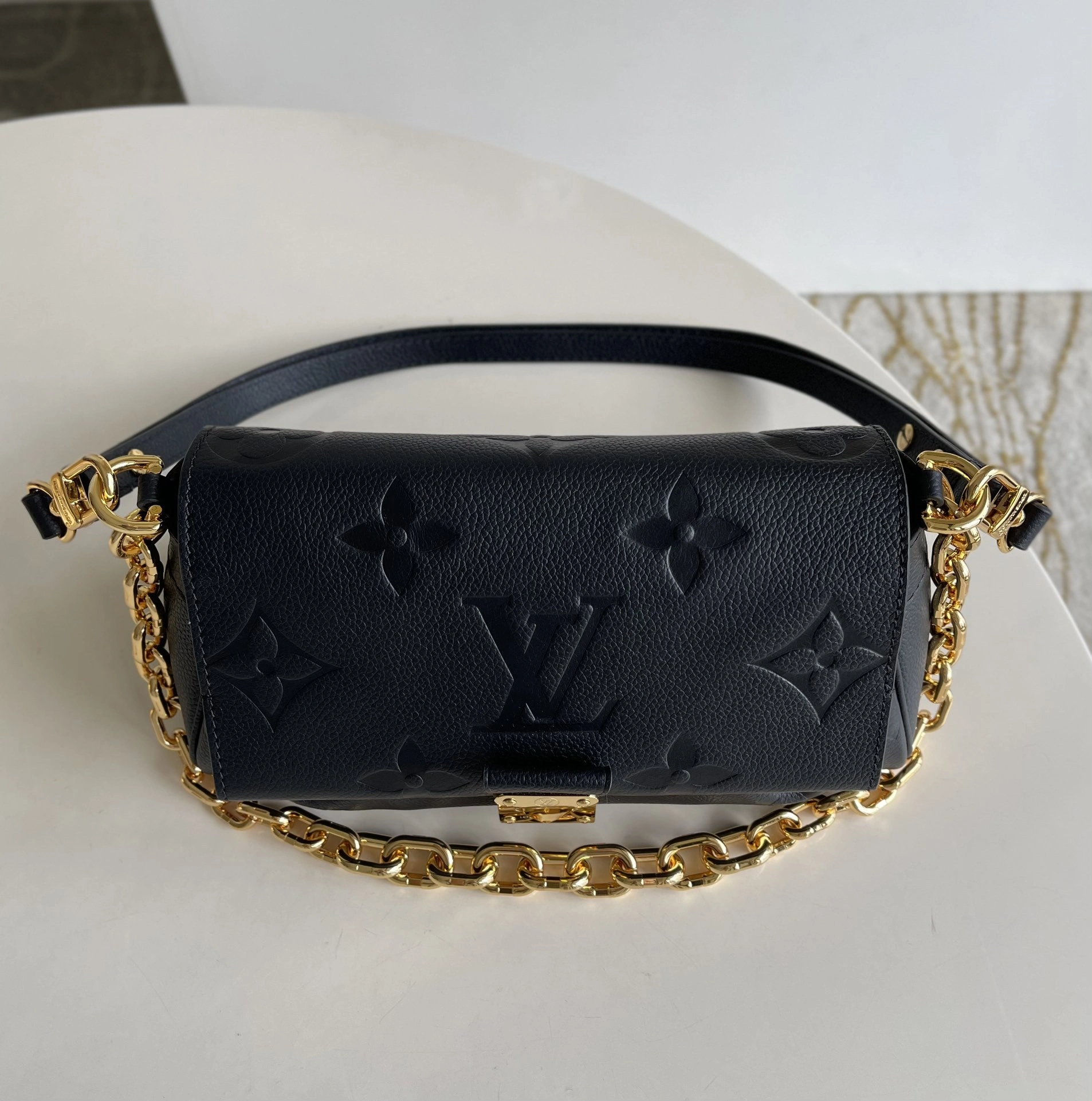 MOMO-- M45813 item：C-B063H1703R
