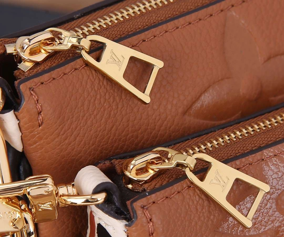 *MOMO-- M45839 cowhide item : A-B00G2742
