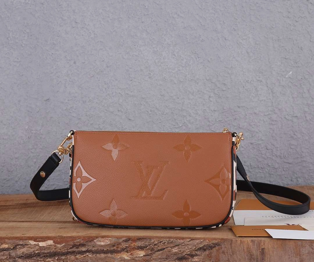 *MOMO-- M45839 cowhide item : A-B00G2742
