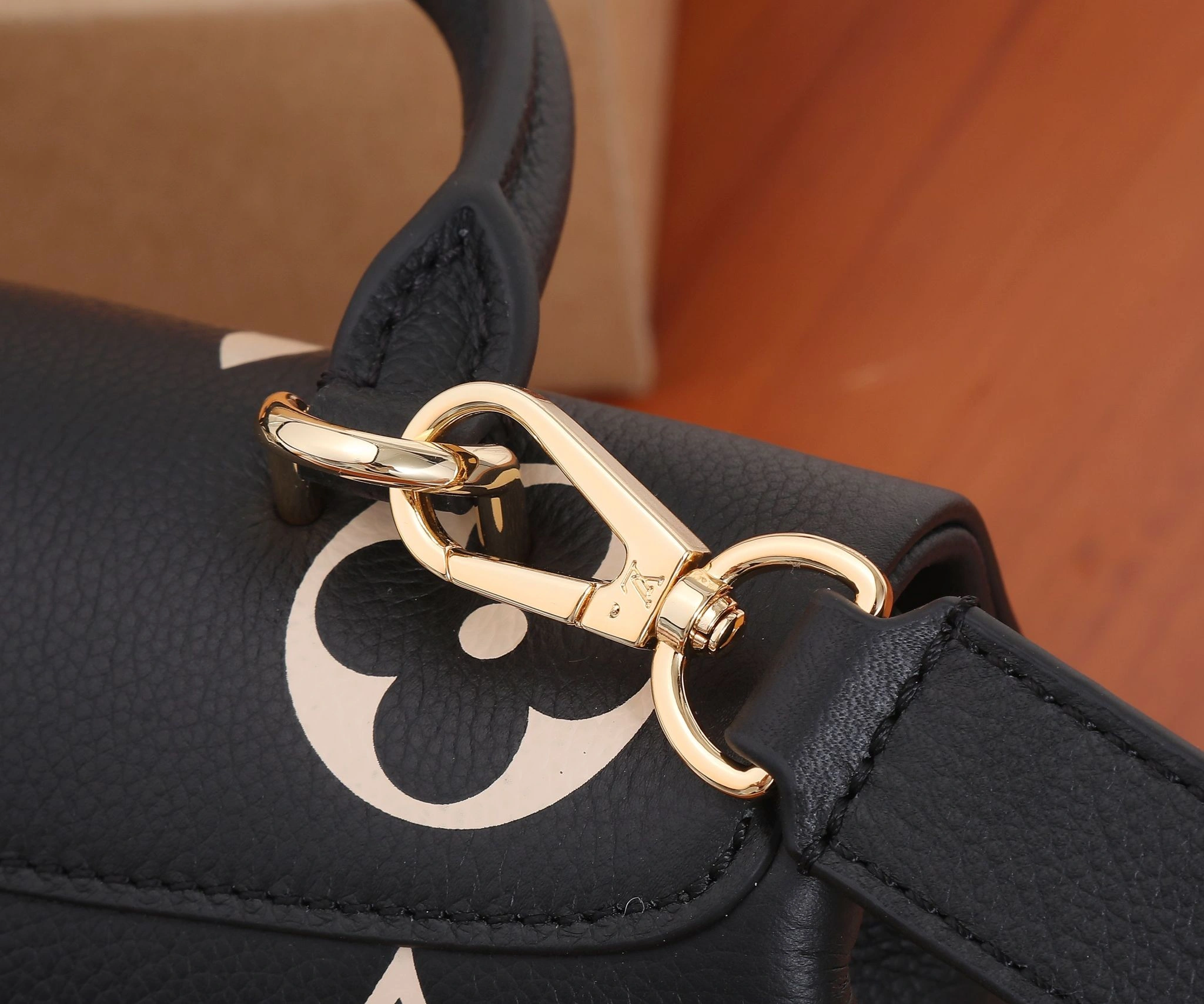 MOMO-- M45978 item：C-B000F0232R