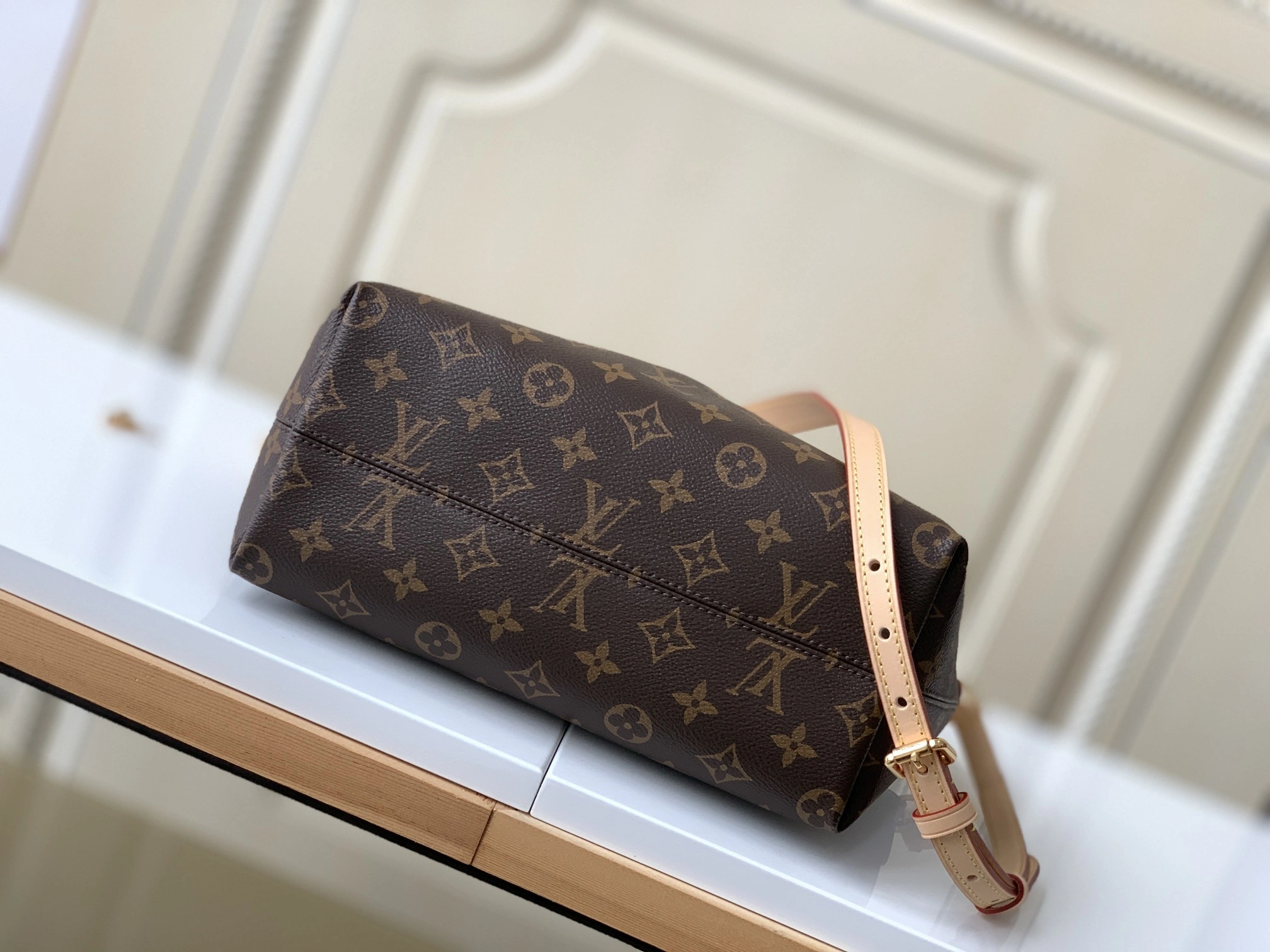 MOMO-- M45986 item：C-B000F0220R