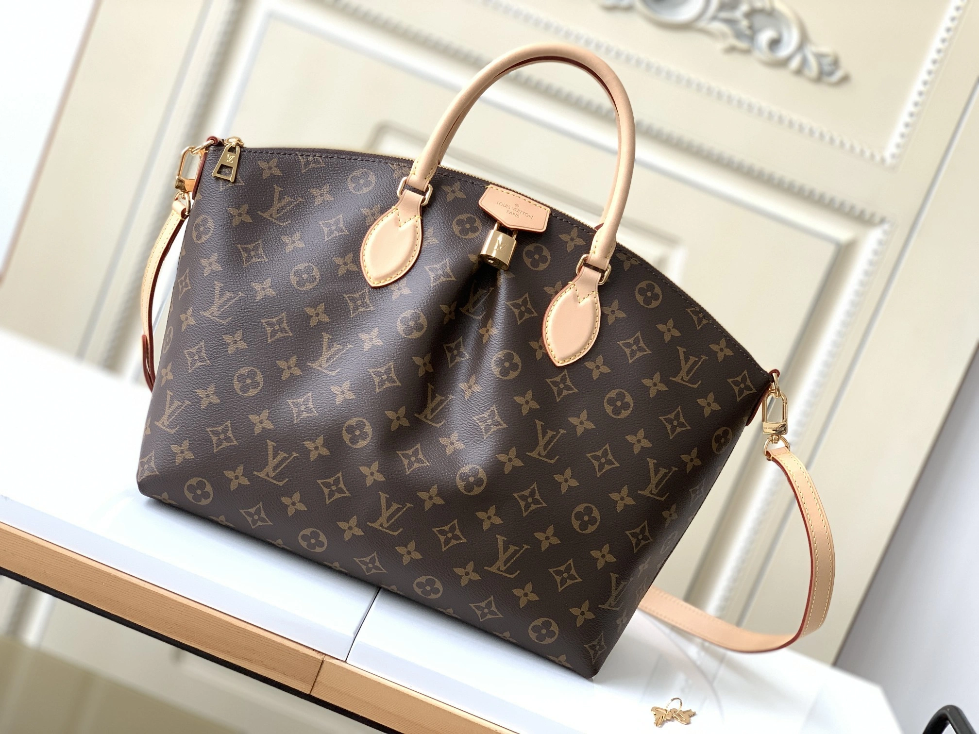 MOMO-- M45987 item：C-B000F0221R