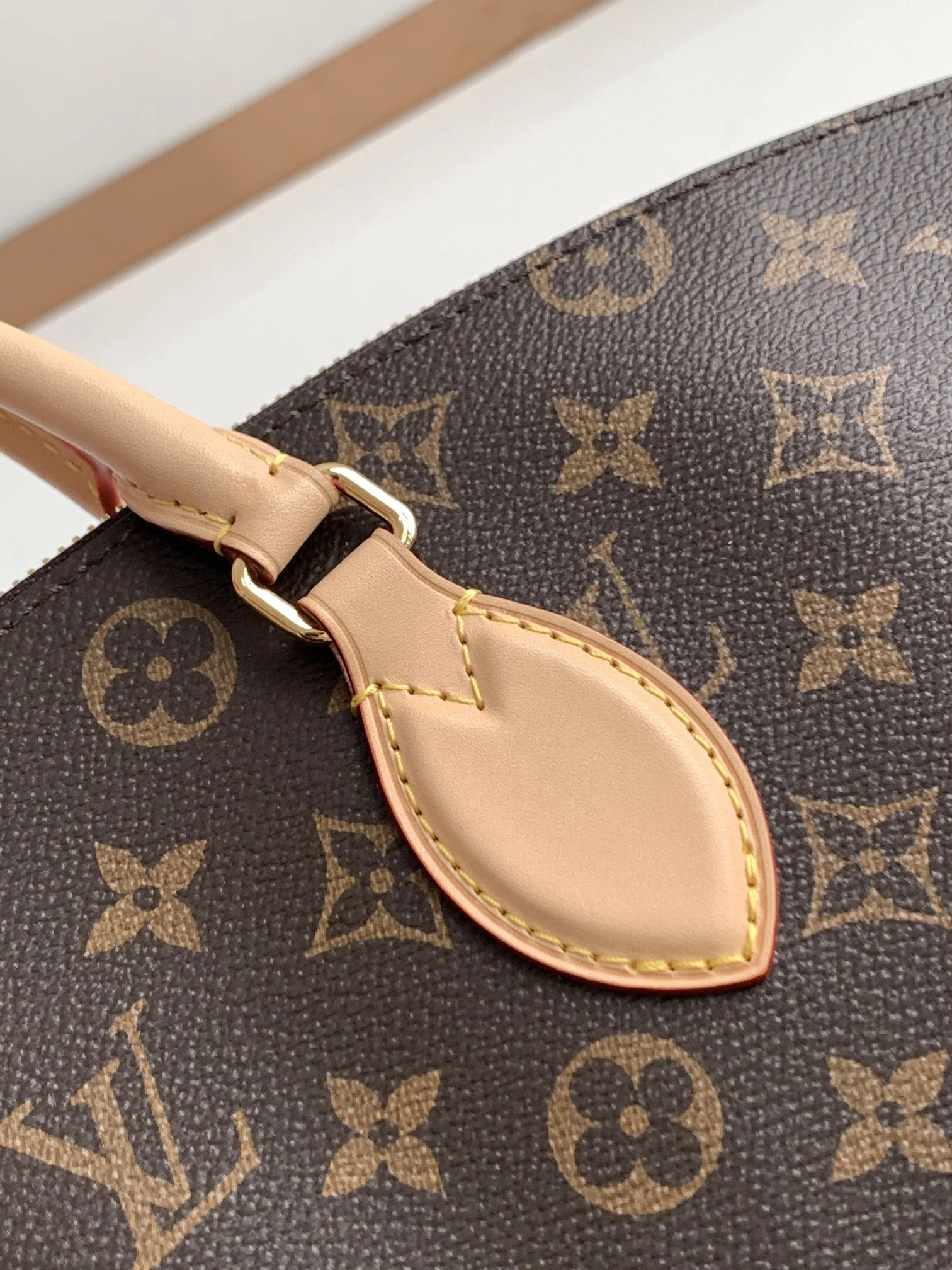 MOMO-- M45987 item：C-B000F0221R