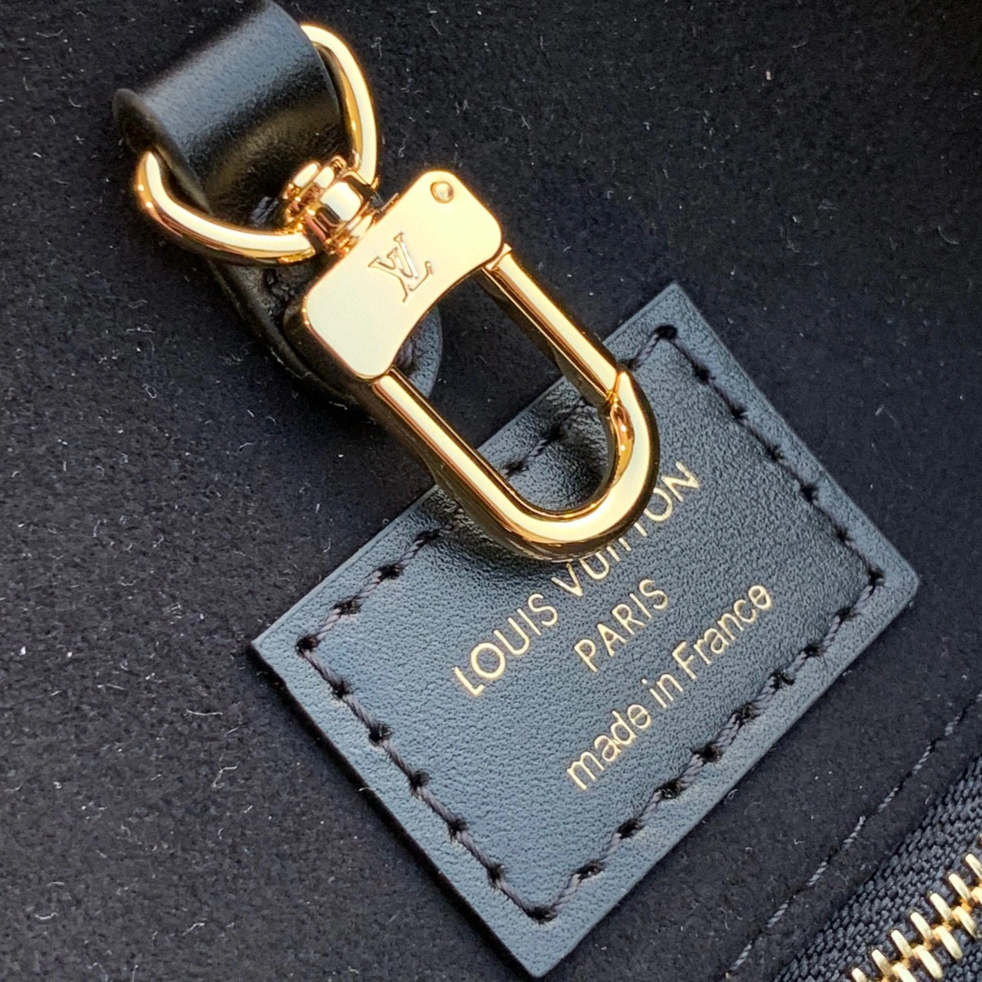 &MOMO - M46016 Onthego item : B-B000B4278T