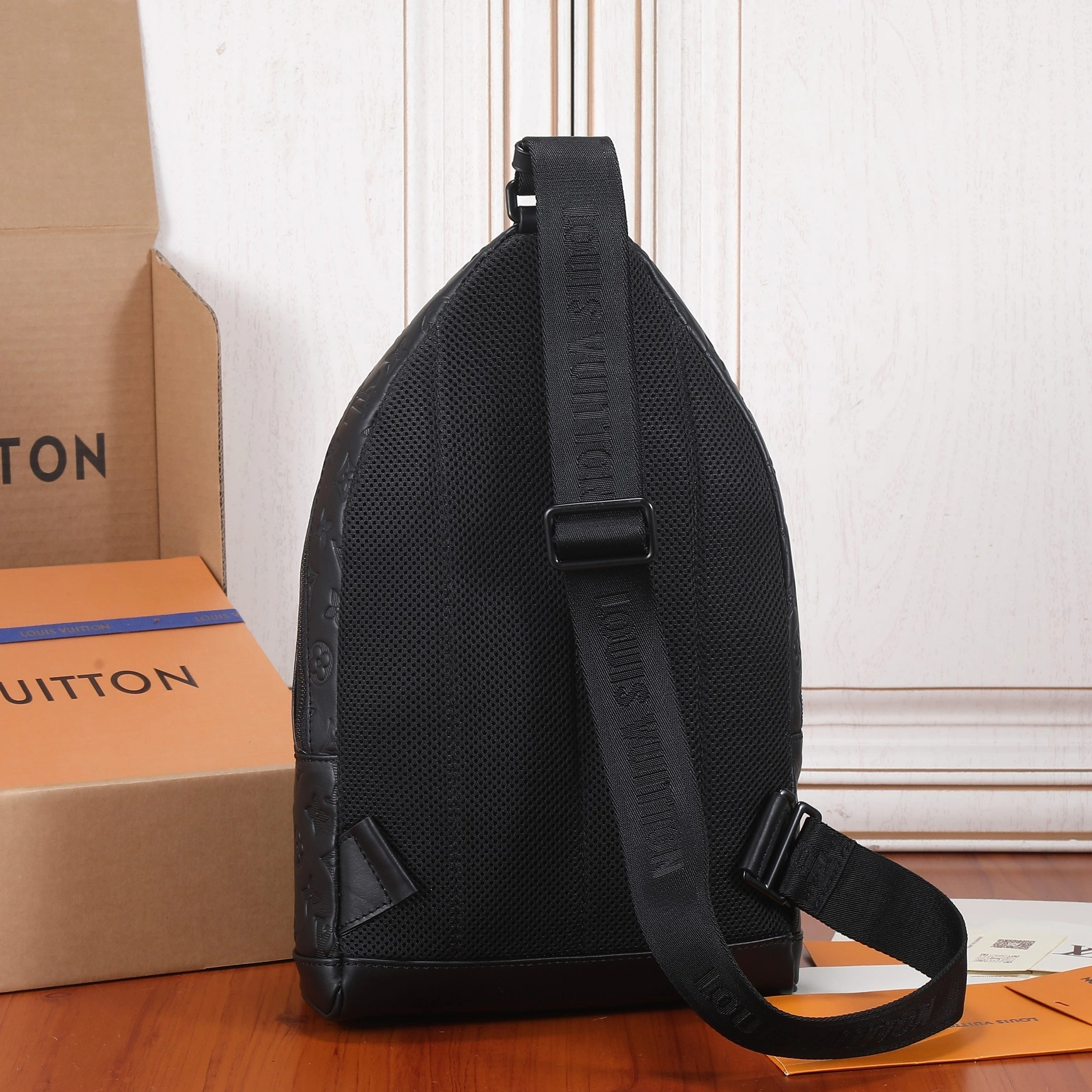 MOMO-- M46107 item：C-B000I2510V