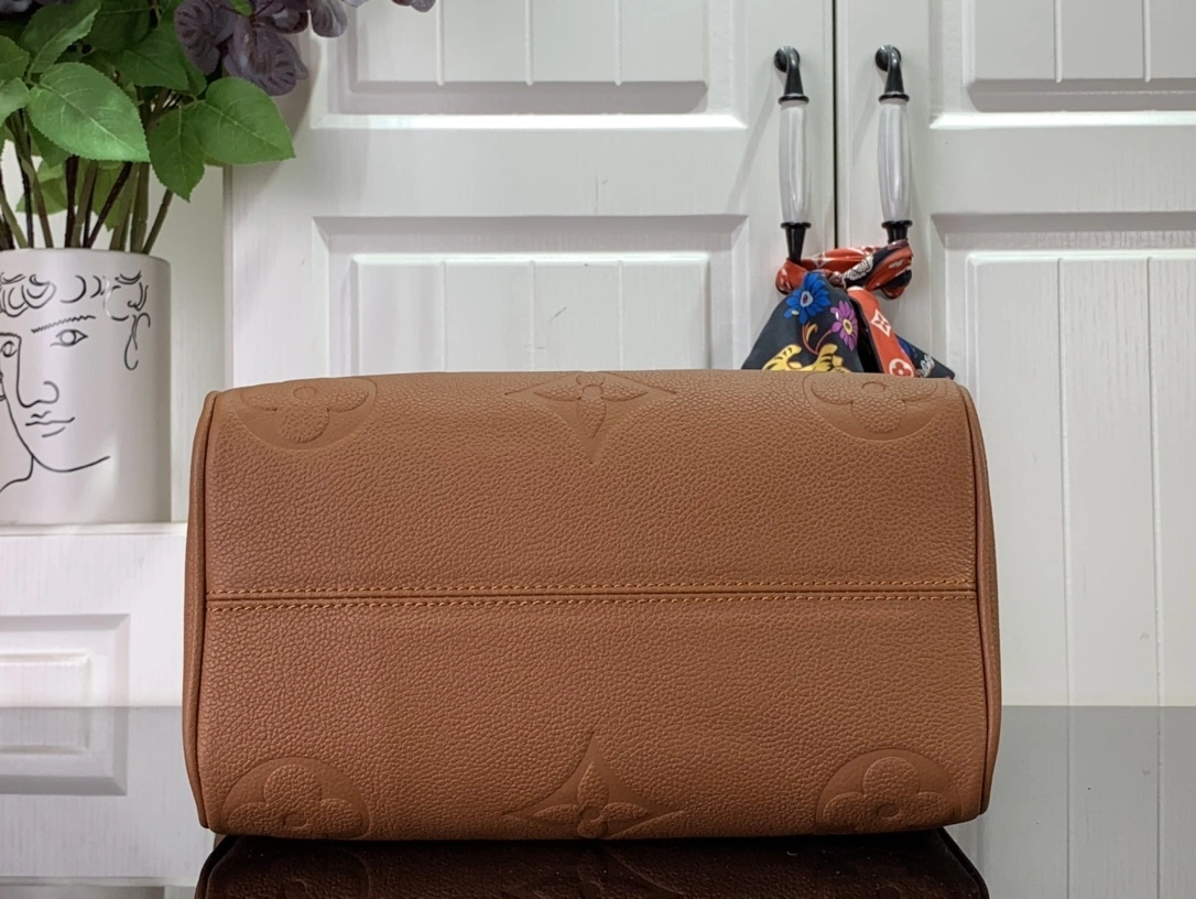 MOMO-- M46136 item:D-B174A1519
