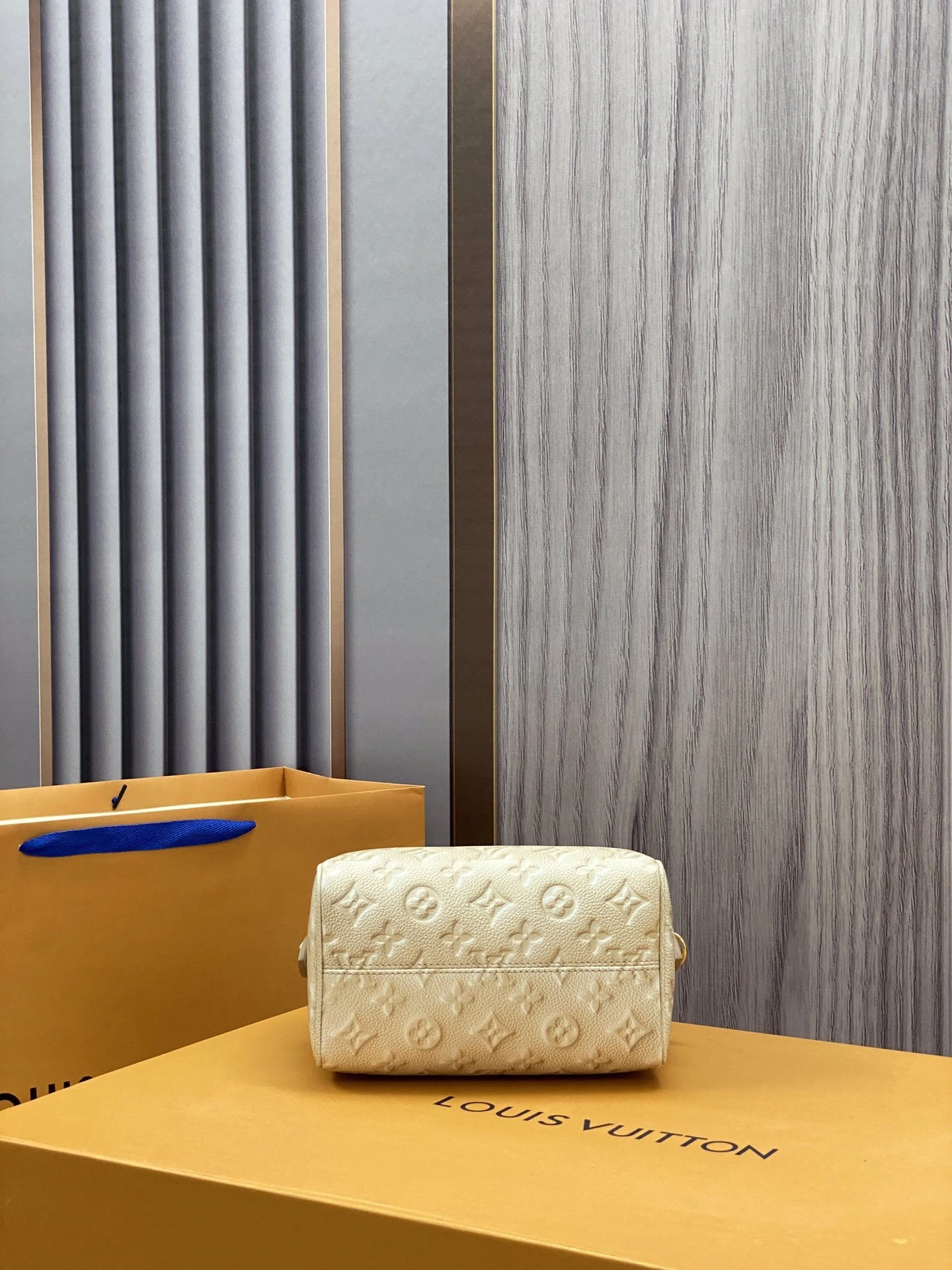 MOMO-- M46163 high quality version item：C-B808H0223R