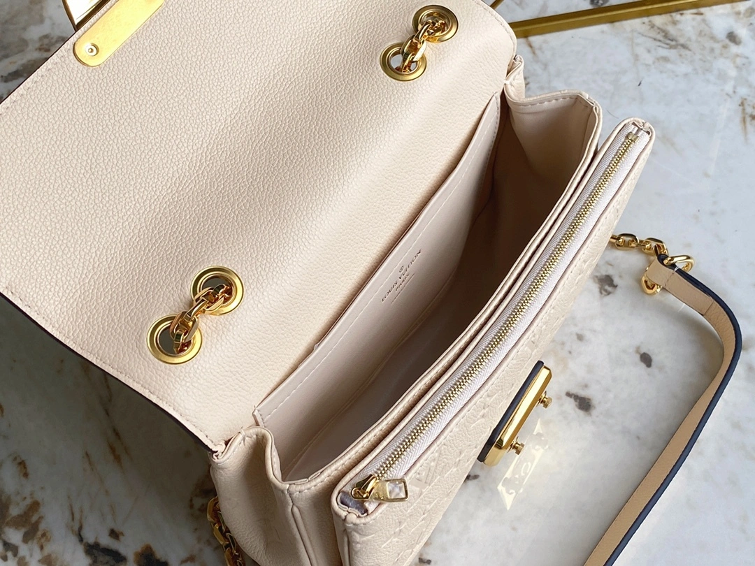 MOMO-- M46201 item：C-B788F0904R