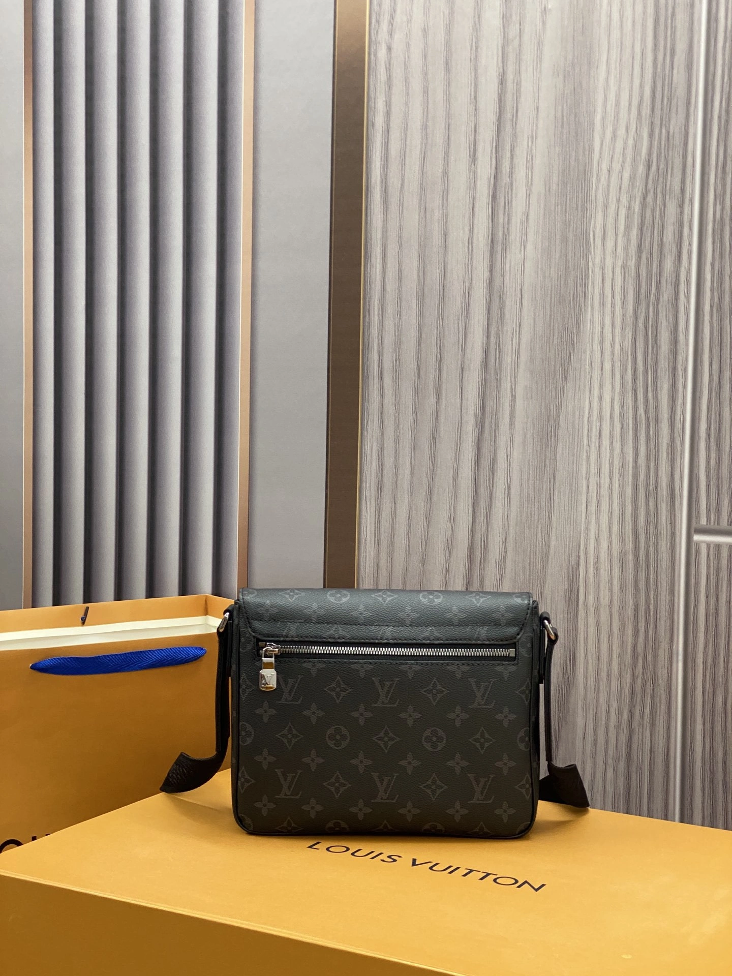 MOMO-- M46255 high quality version item：C-B808G3103R