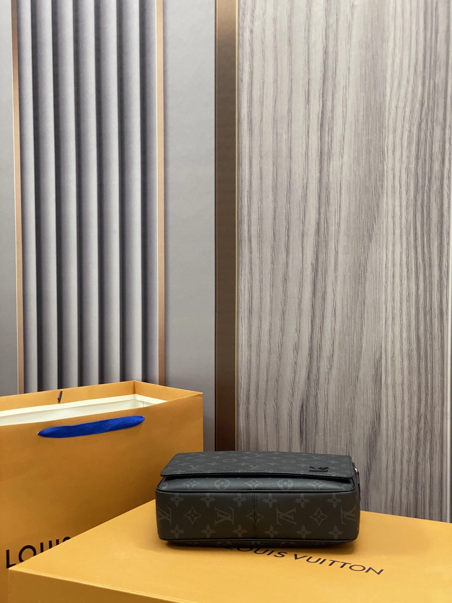 MOMO-- M46255 high quality version item：C-B808G3103R