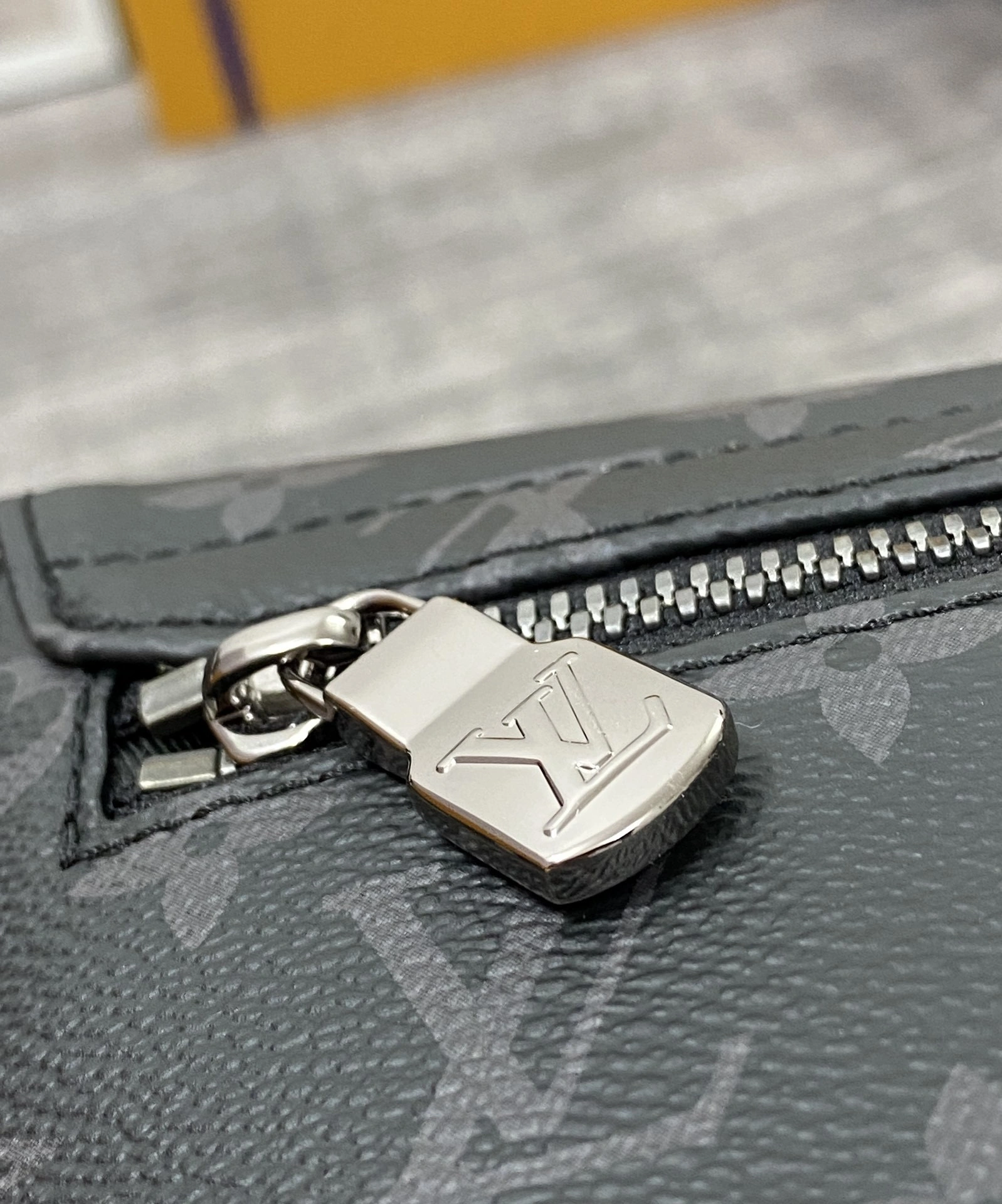 MOMO-- M46255 high quality version item：C-B808G3103R