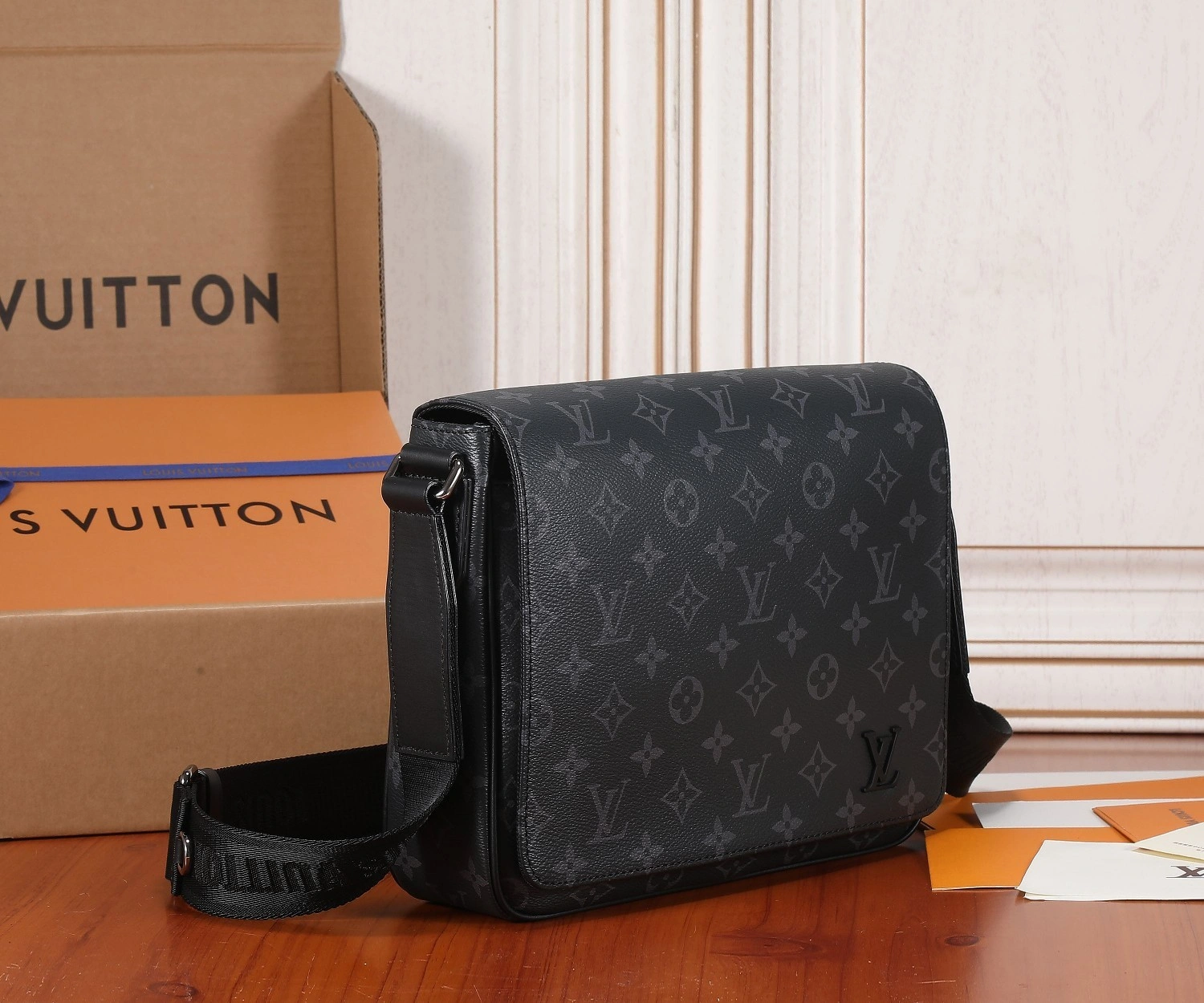 MOMO-- M46255 item：C-B000F0106R