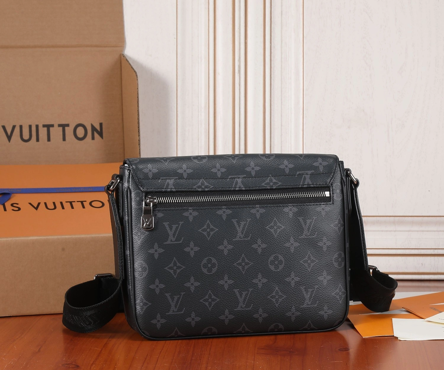 MOMO-- M46255 item：C-B000F0106R