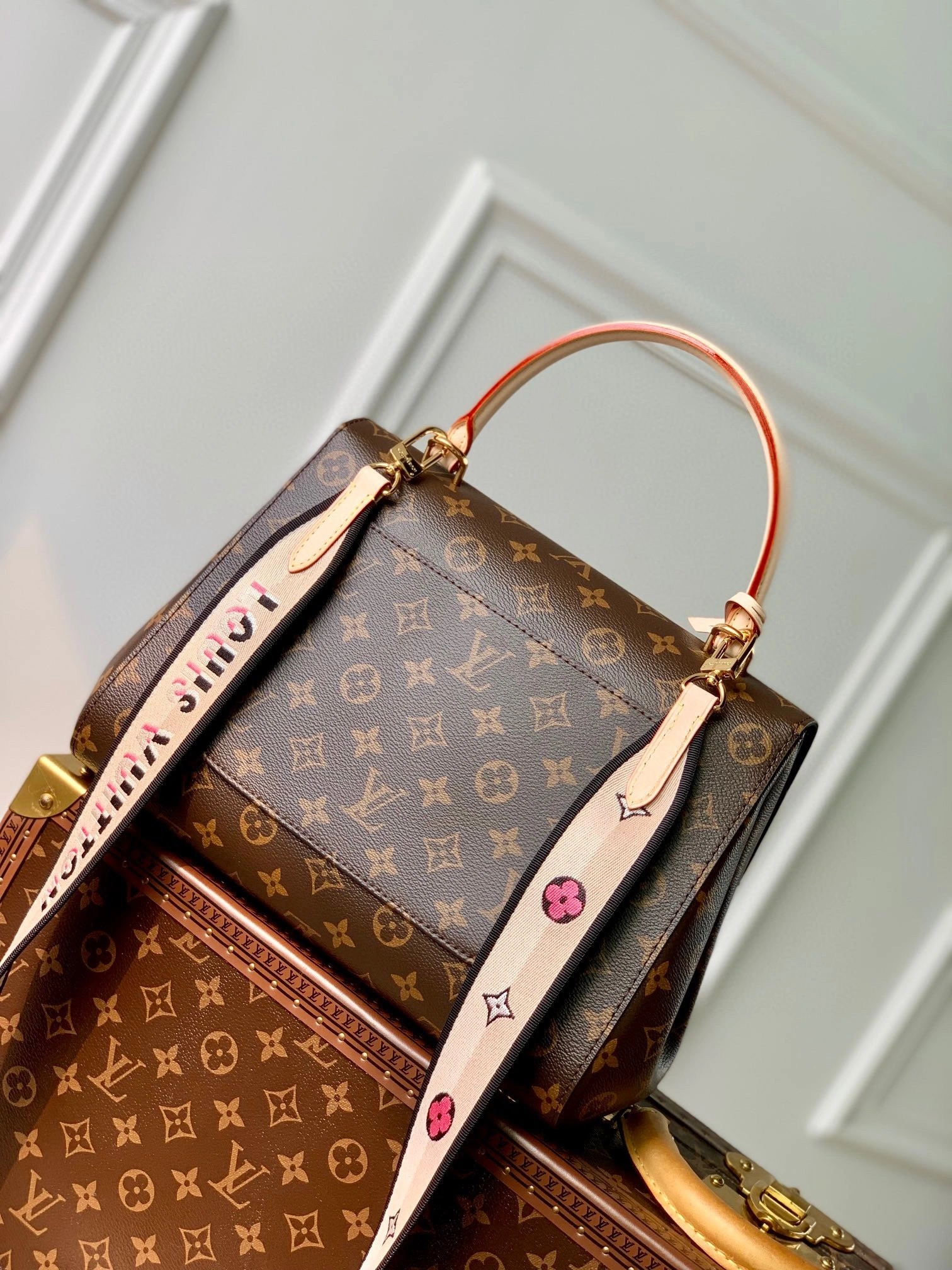 MOMO-- M46374 item：C-B063F0917R