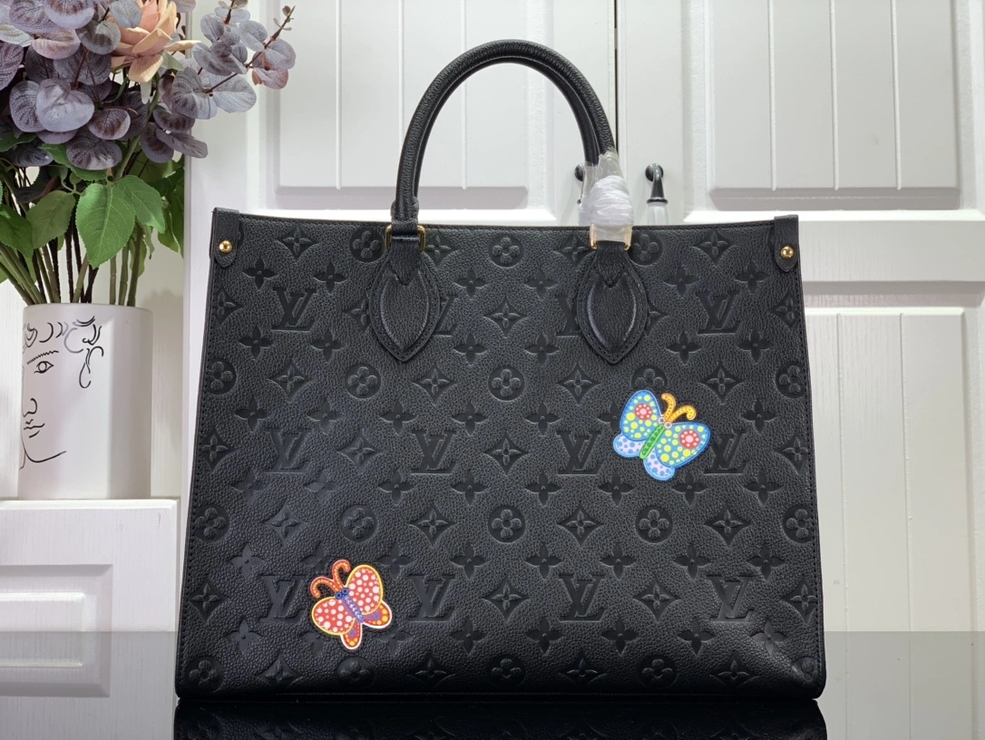 MOMO-- M46416 item：C-B063F0936R