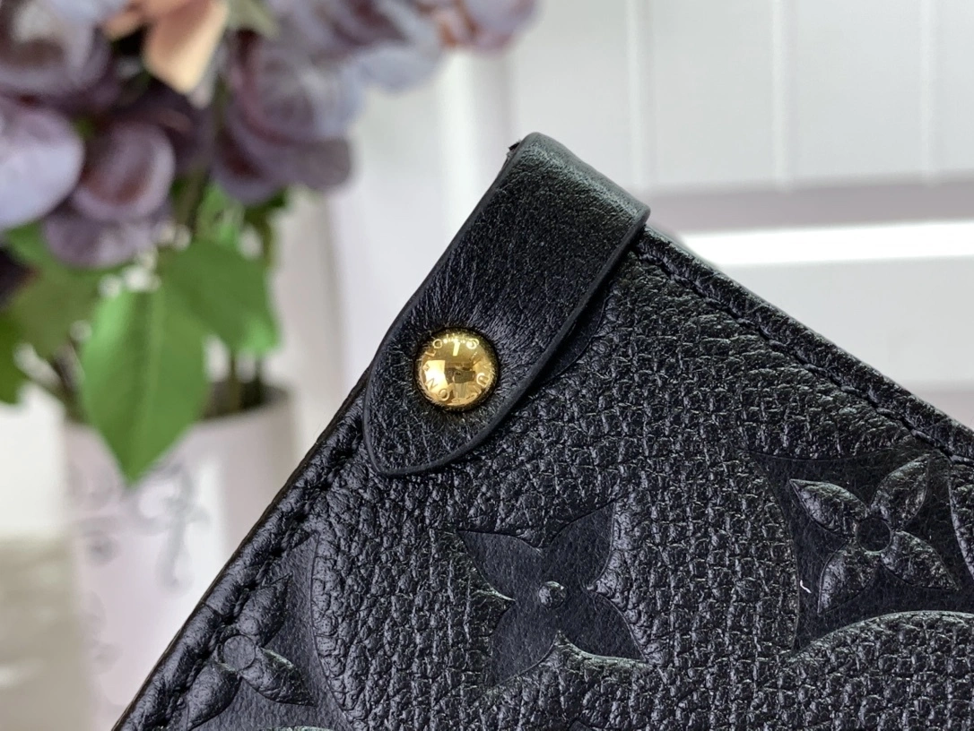 MOMO-- M46416 item：C-B063F0936R