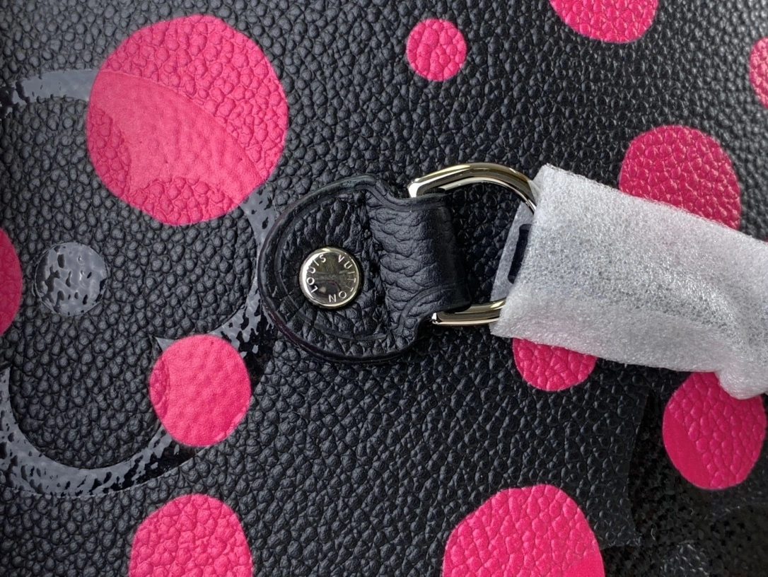 MOMO-- M46419 item：C-B063F0939R