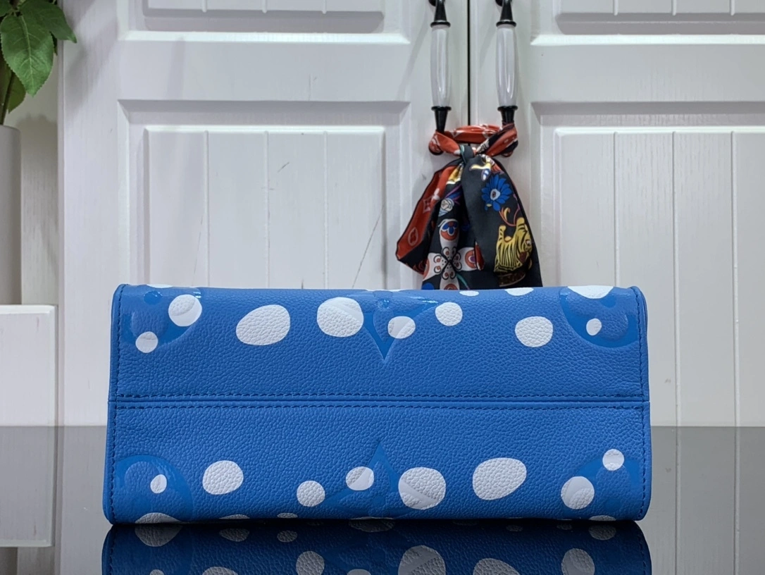 MOMO-- M46424 item：C-B063F0925R