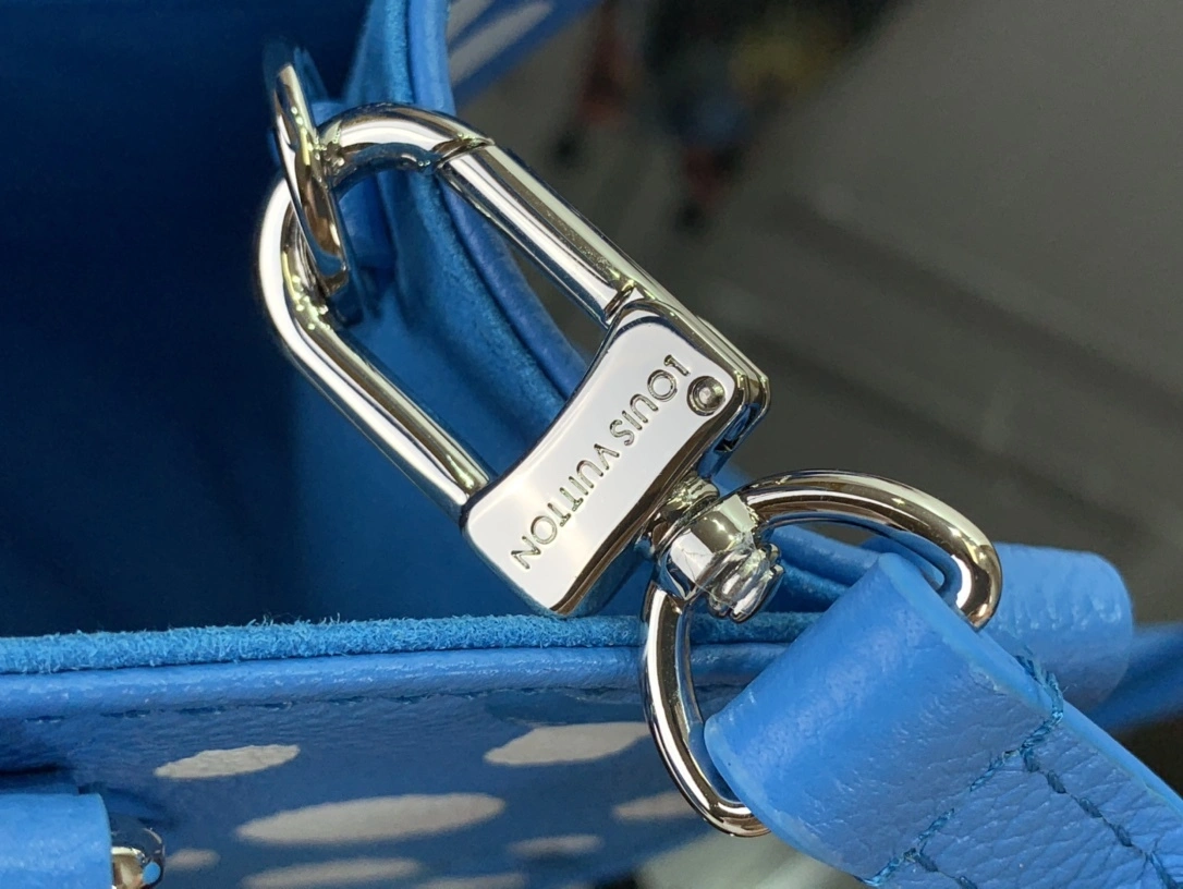 MOMO-- M46424 item：C-B063F0925R