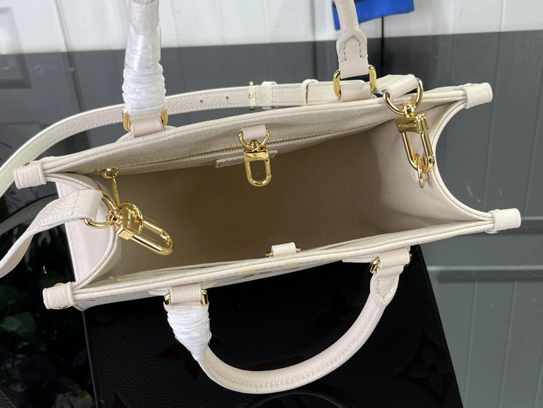 MOMO-- M46513 high quality version item：C-B063F1422R
