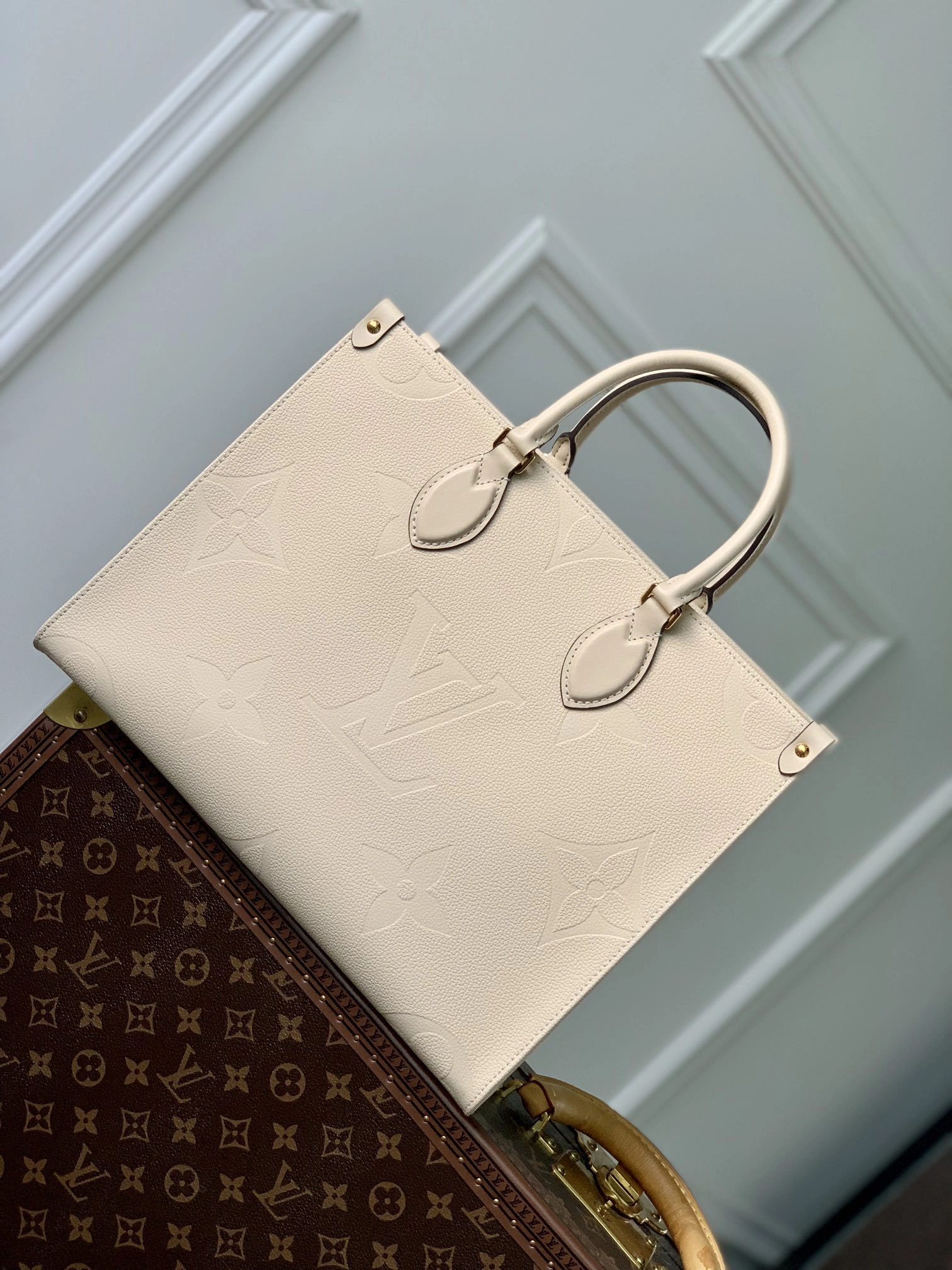 MOMO-- M46531 item：C-B063F0978R