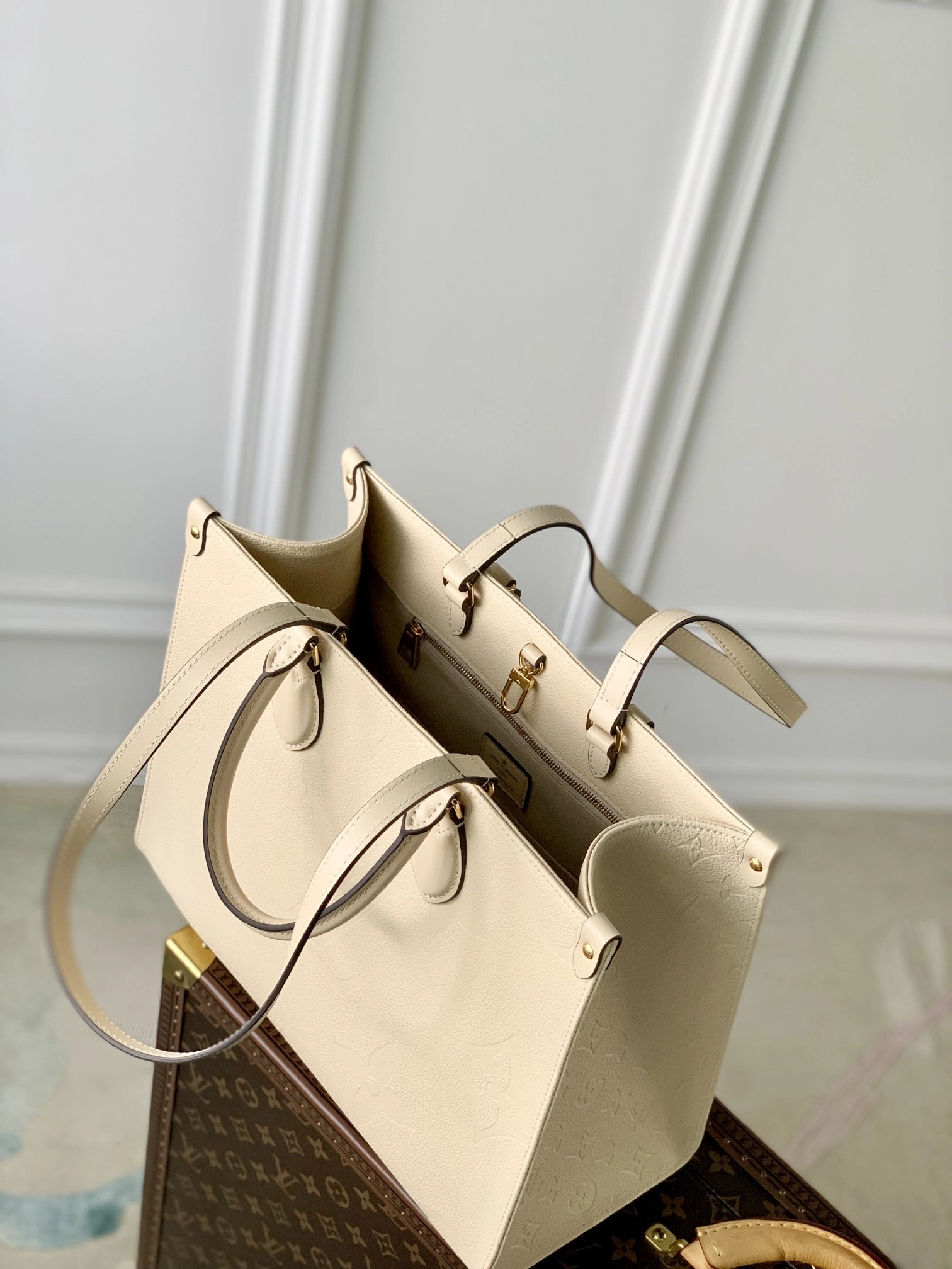 MOMO-- M46531 item：C-B063F0978R