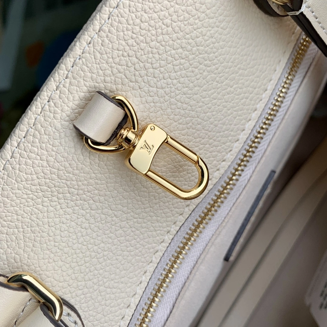 MOMO-- M46531 item：C-B063F0978R