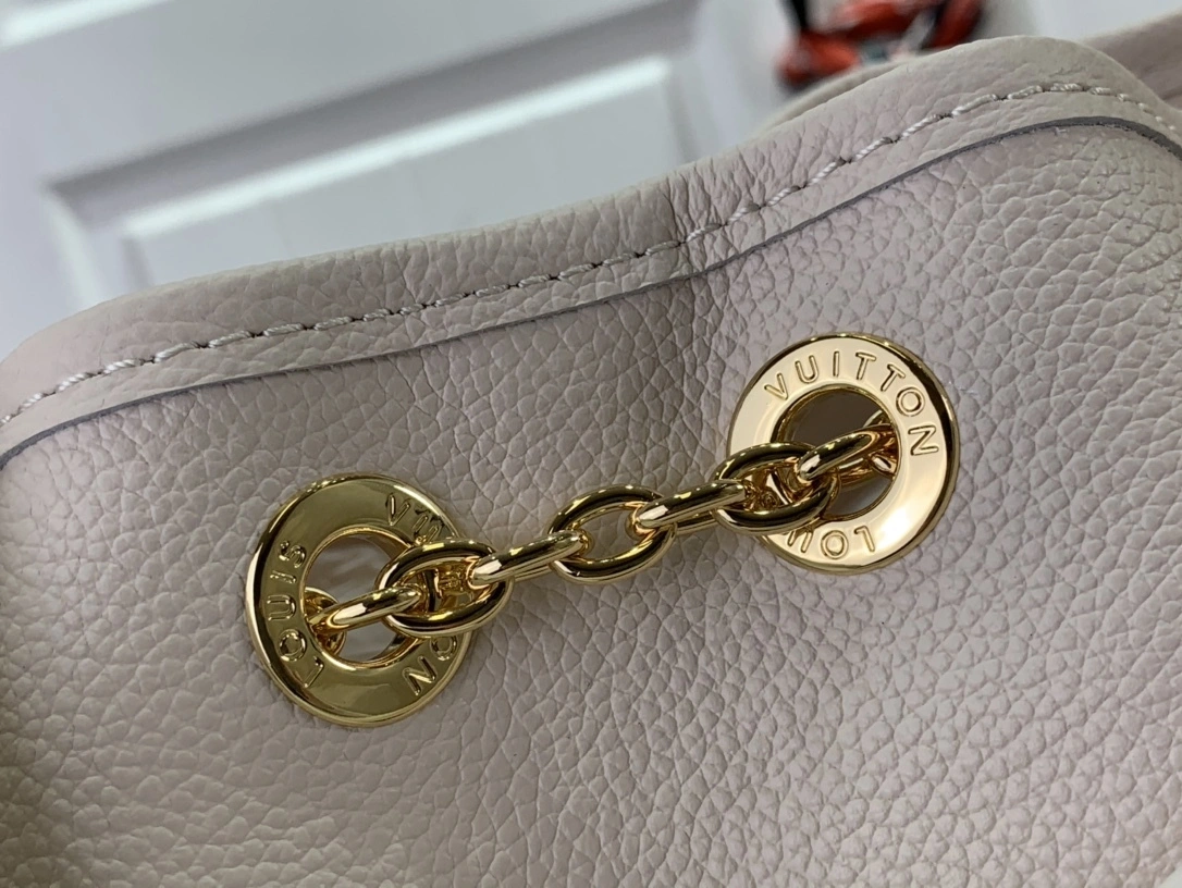 MOMO-- M46545 item：C-B063F0933R