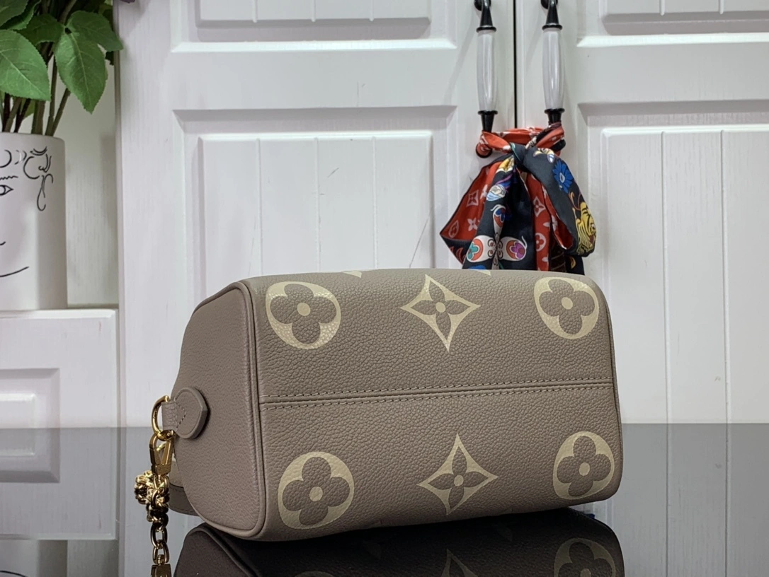 MOMO-- M46575 item:D-B174A1522