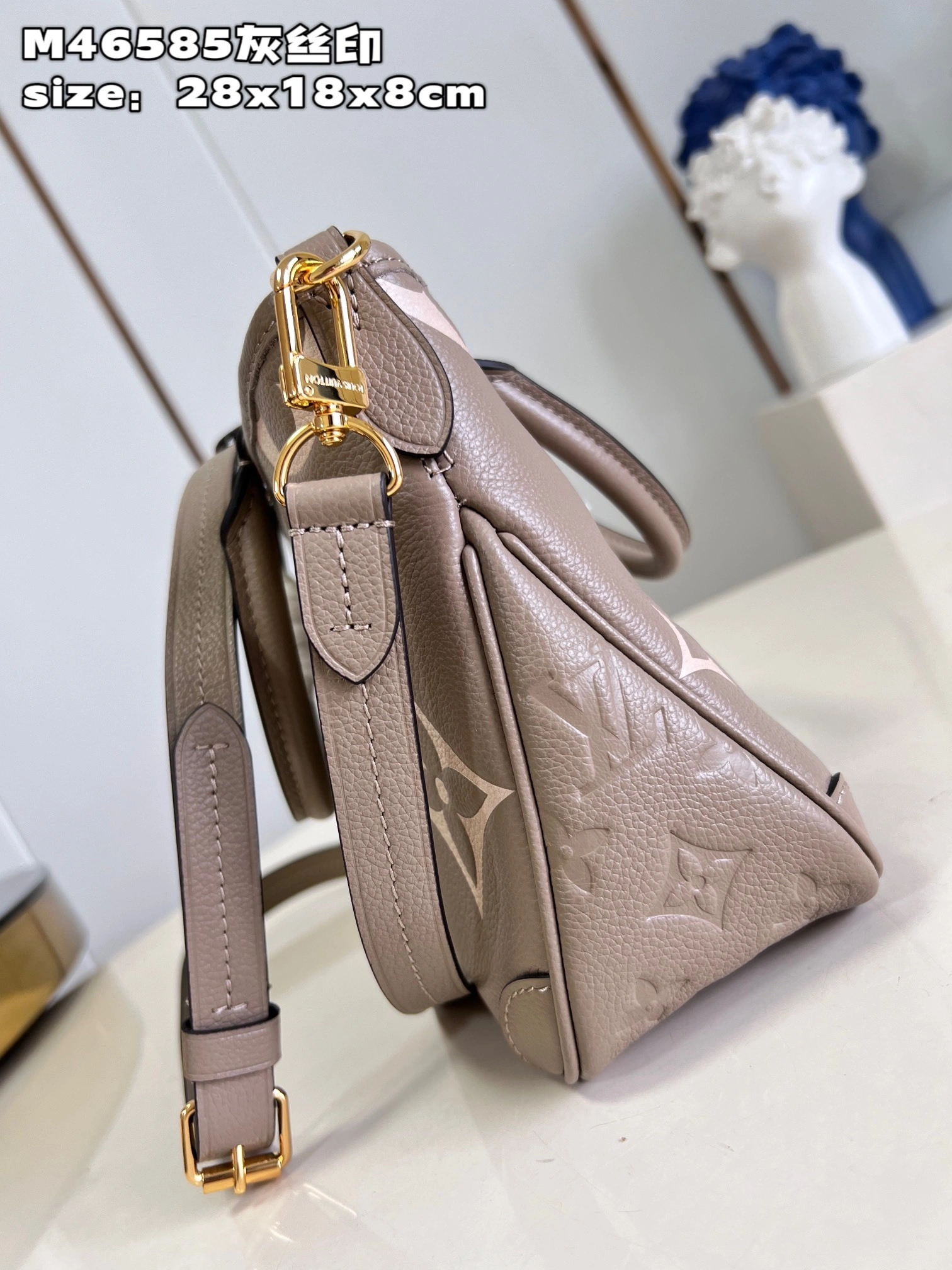 MOMO-- M46585 item：C-B000F0246R