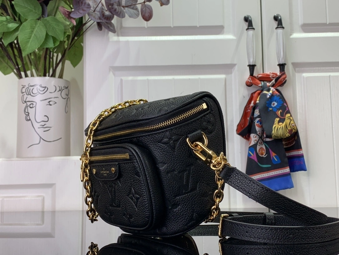 MOMO-- M46917 item:D-B174D1536