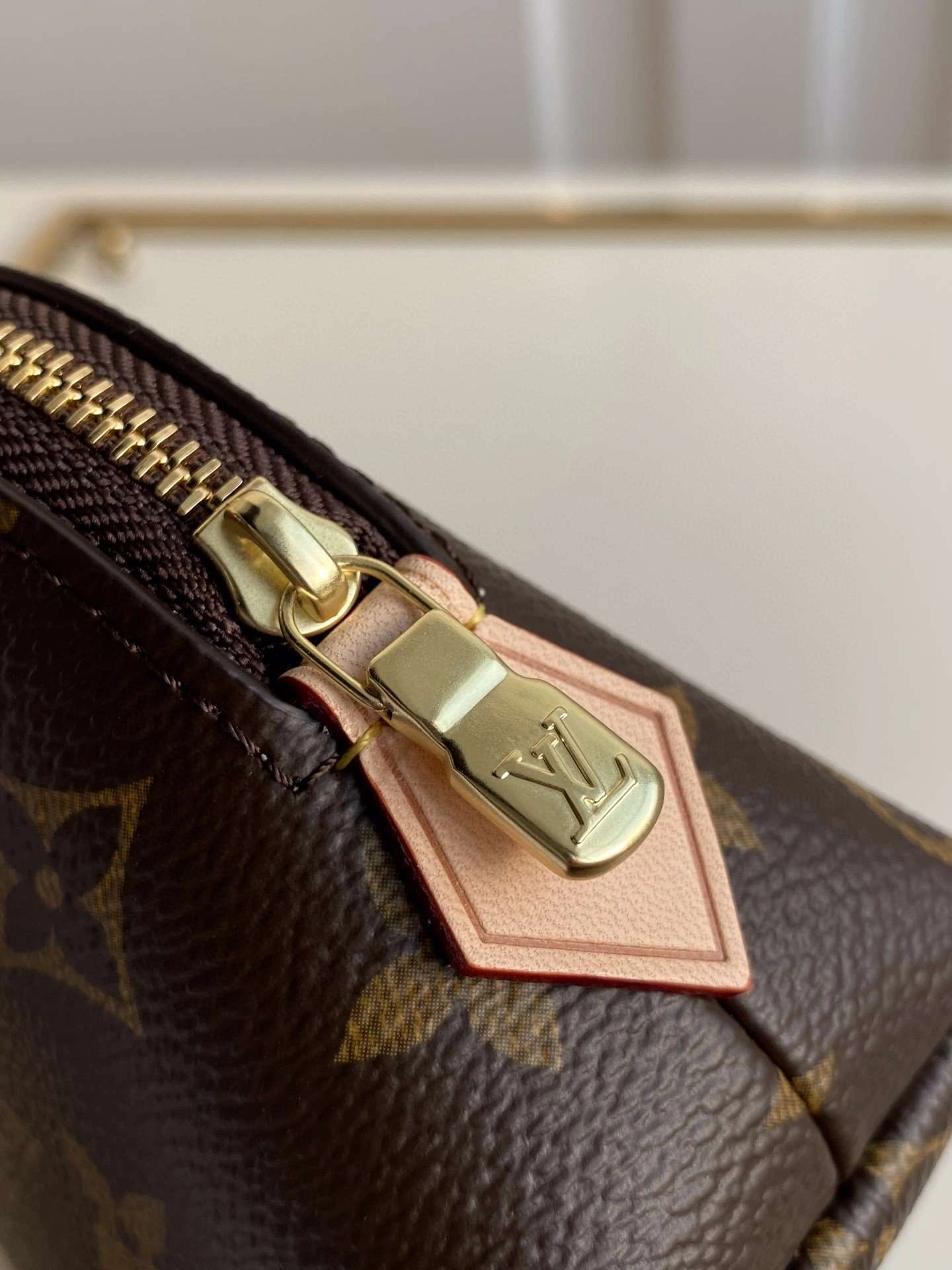 *MOMO---M47515 item : A-B340G2853